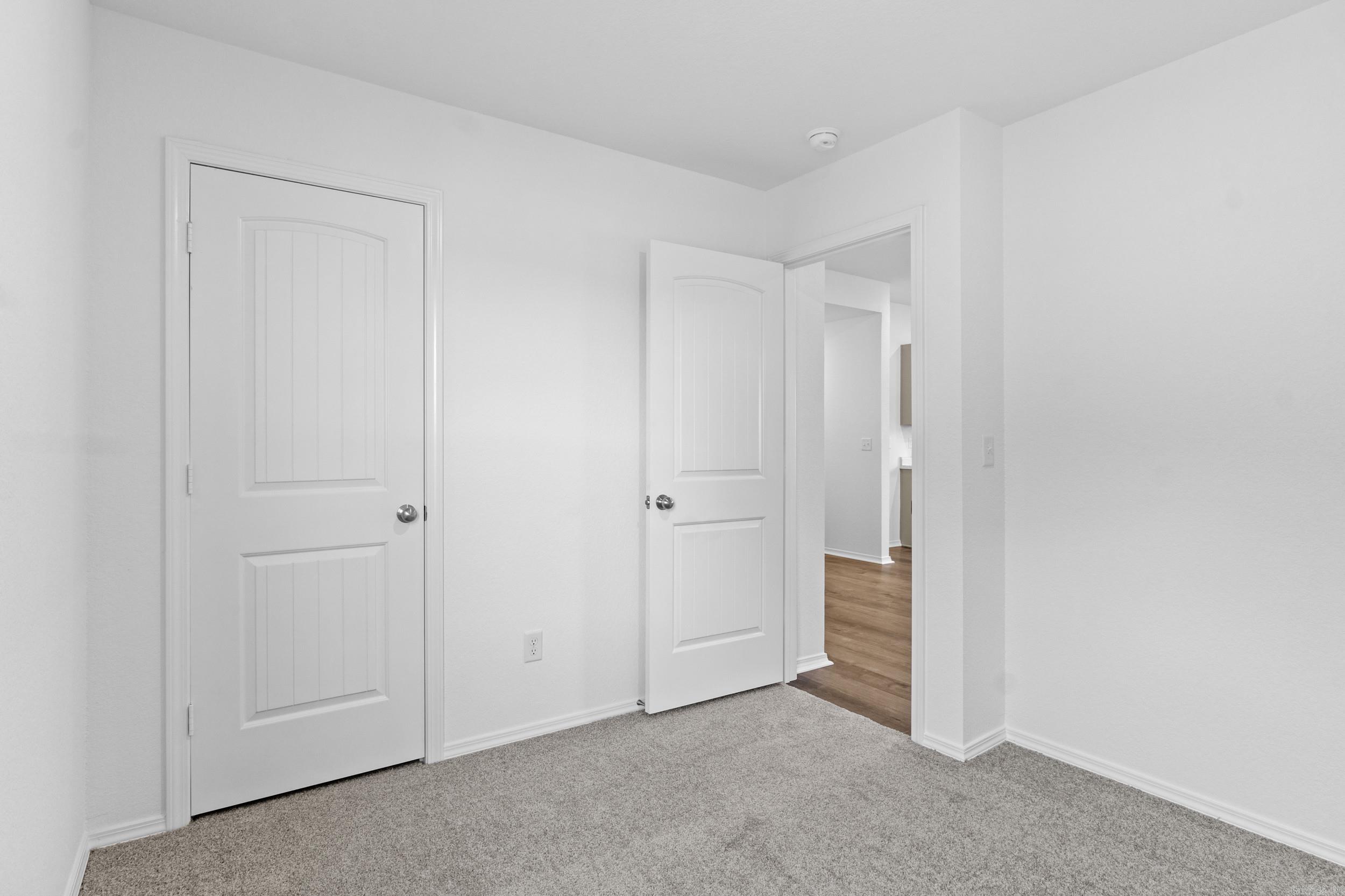 DEERFIELD ESTATES - Residential