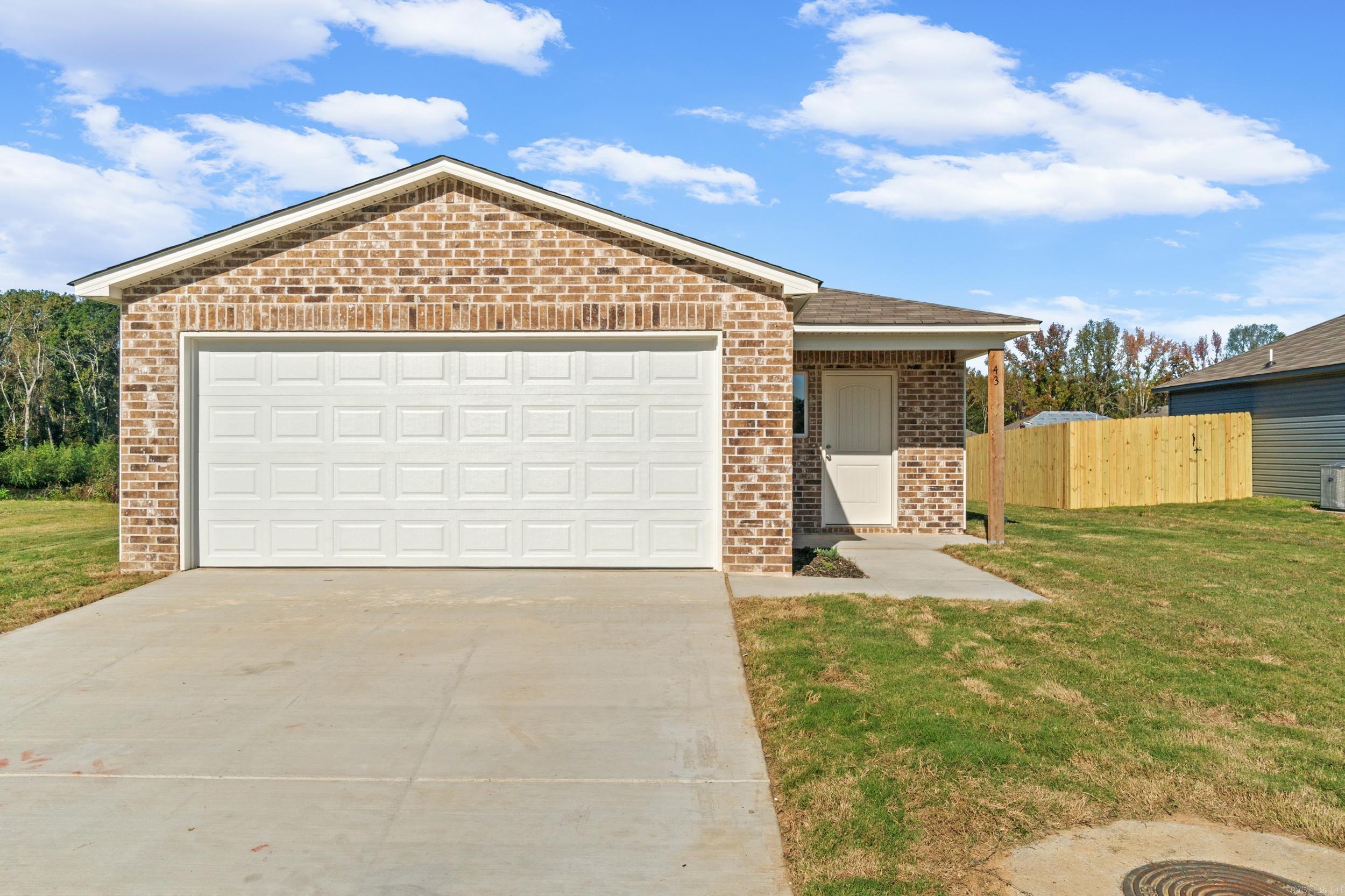 DEERFIELD ESTATES - Residential