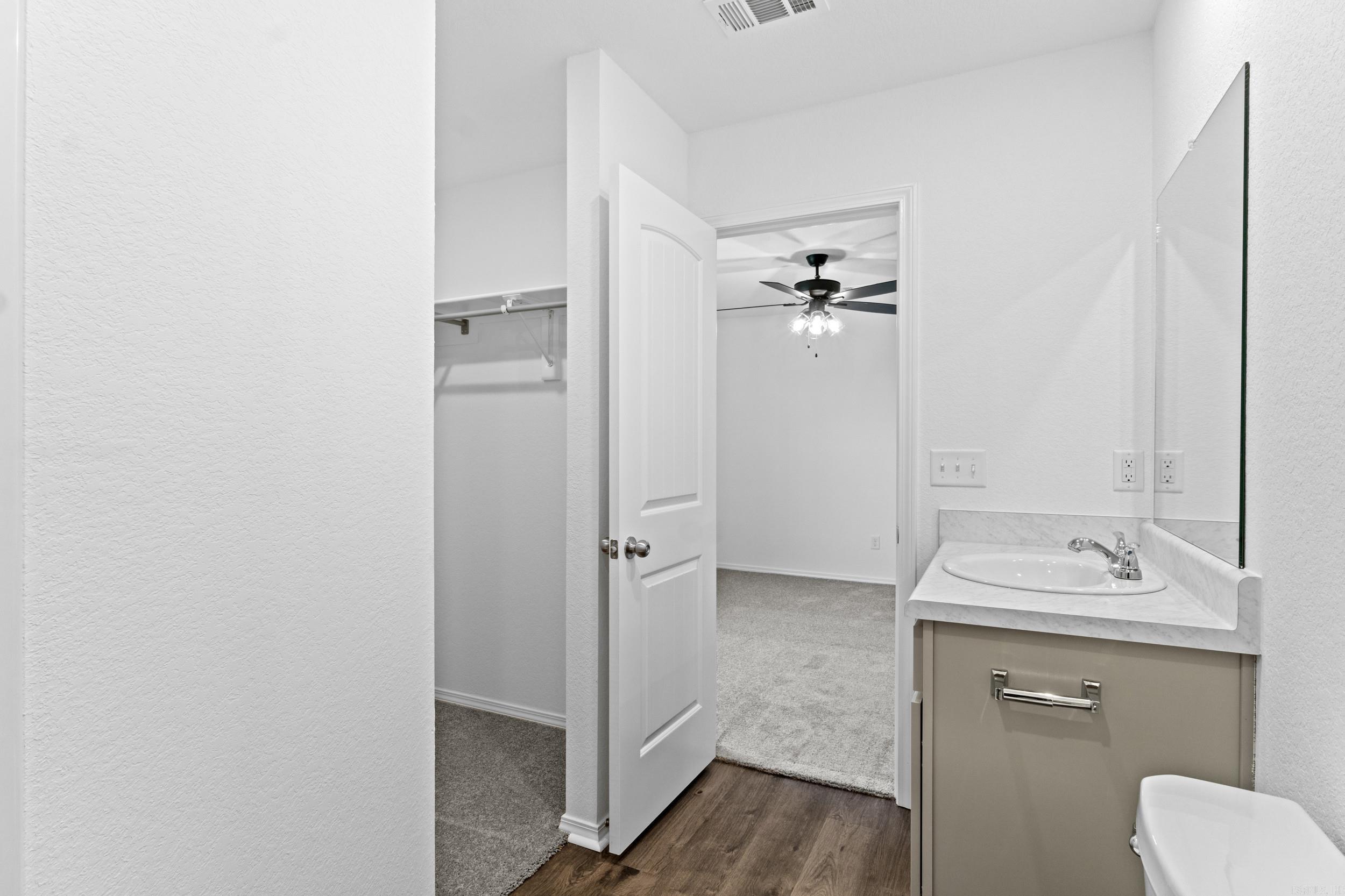 DEERFIELD ESTATES - Residential