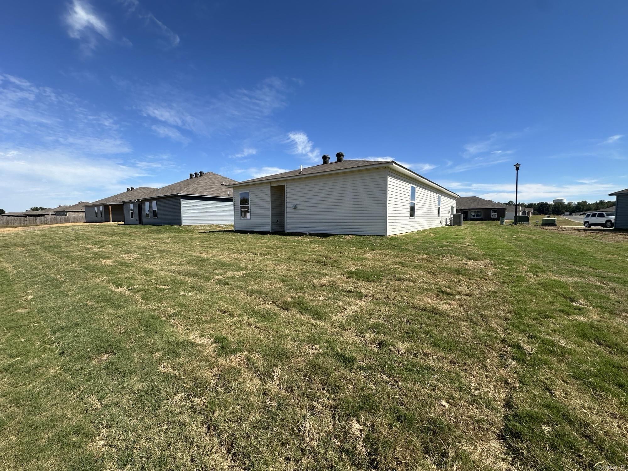 DEERFIELD ESTATES - Residential