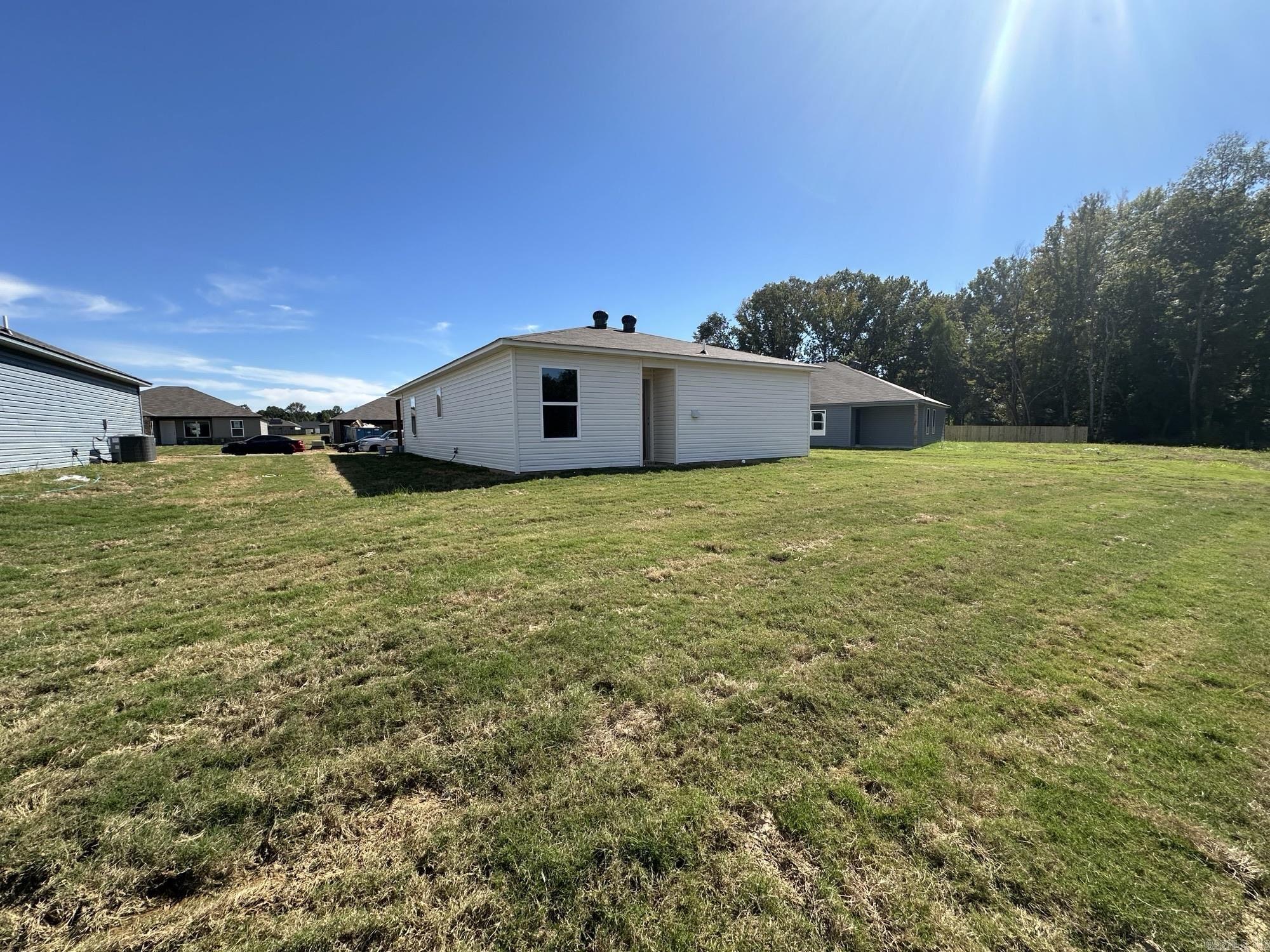 DEERFIELD ESTATES - Residential