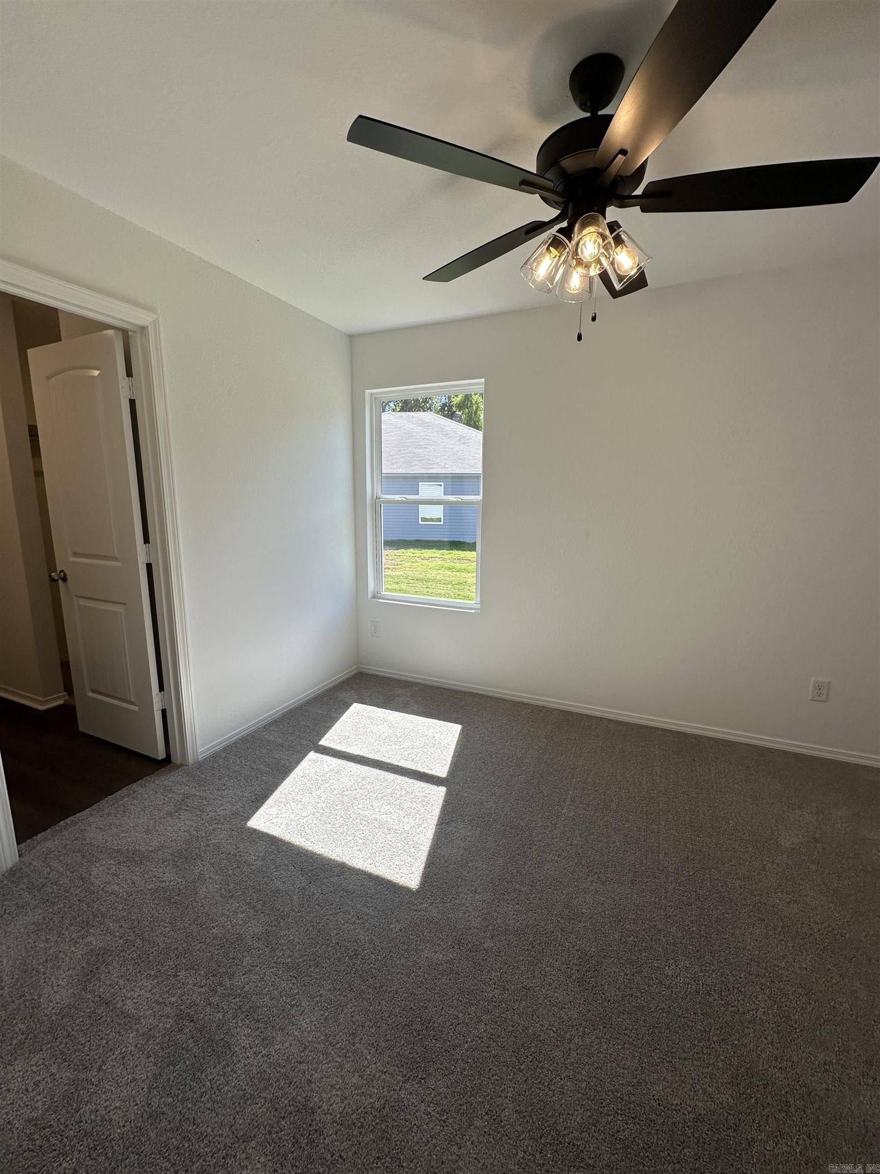 DEERFIELD ESTATES - Residential