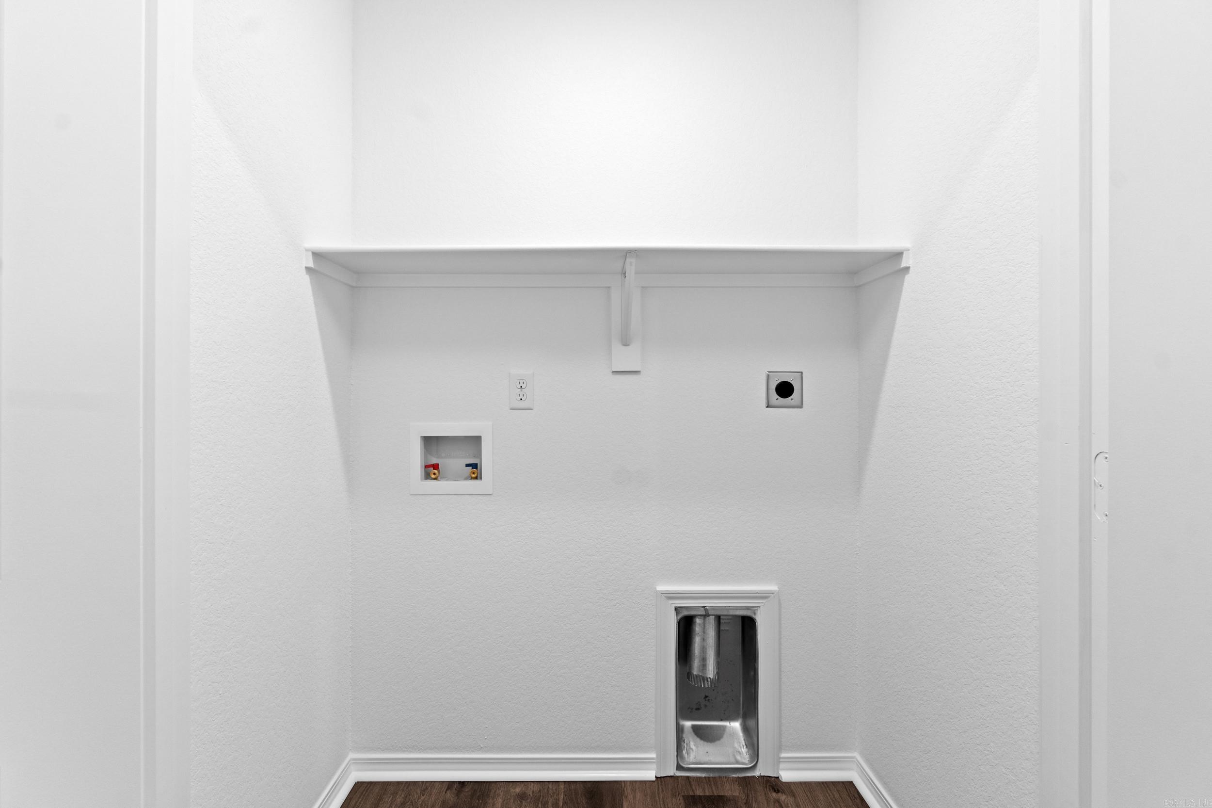 DEERFIELD ESTATES - Residential