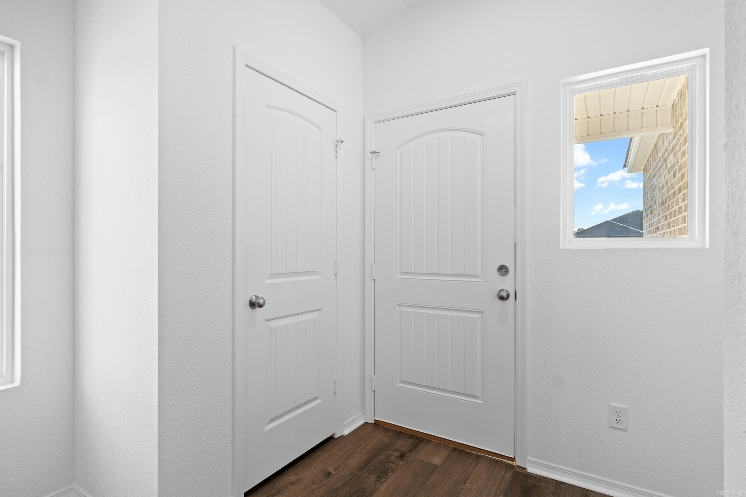 DEERFIELD ESTATES - Residential