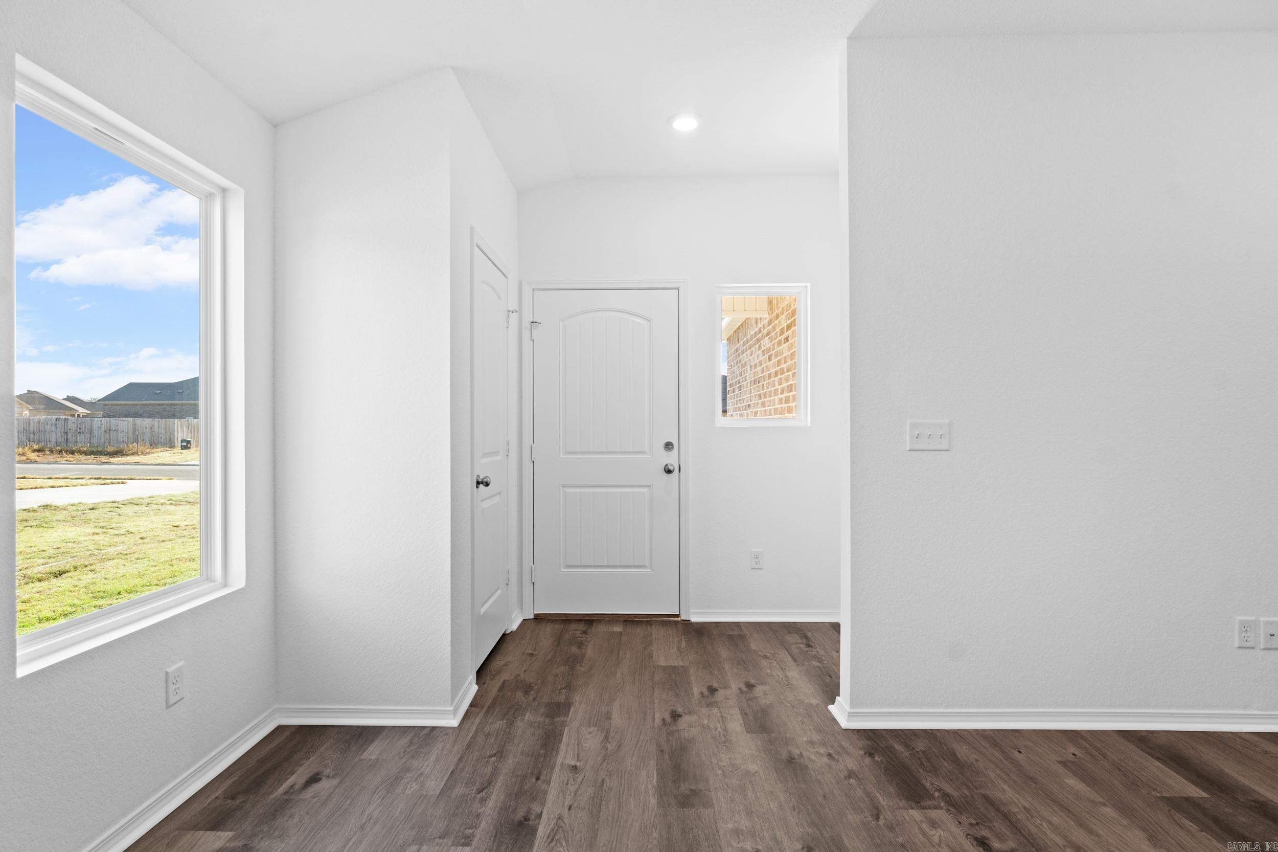 DEERFIELD ESTATES - Residential