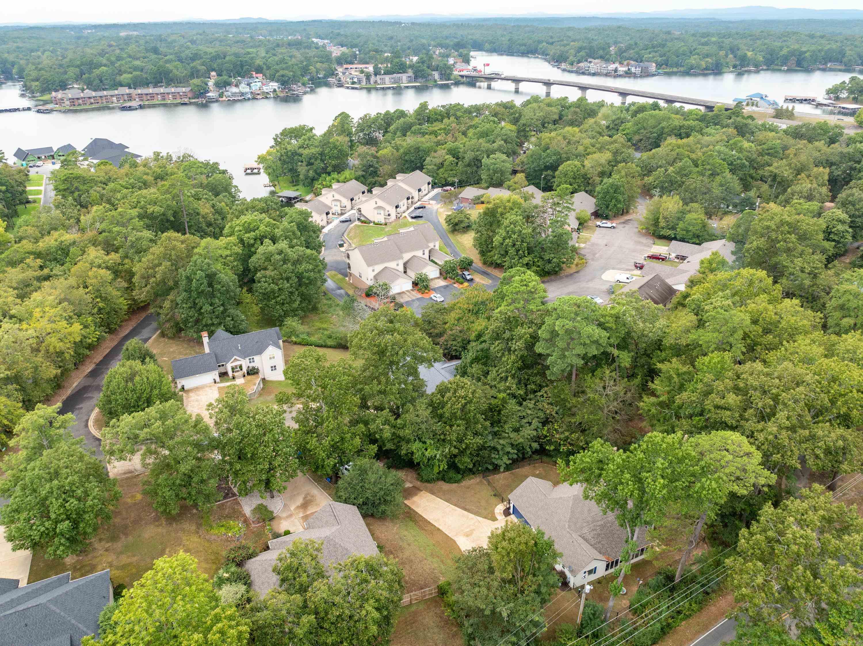 LAKESHORE HARBOR - Residential