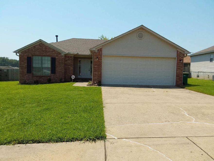 Welcome to Greenwood Acres! Check out this nice home featuring 3 bedrooms, 2 baths, LVP flooring, gas fireplace, nice fenced in backyard, eat-in kitchen, separate laundry room, 2 car garage, separate eating area in kitchen. This home is convenient to all shopping, schools, and the interstate for an easy commute! Come and check out this great home! New stove to be installed.