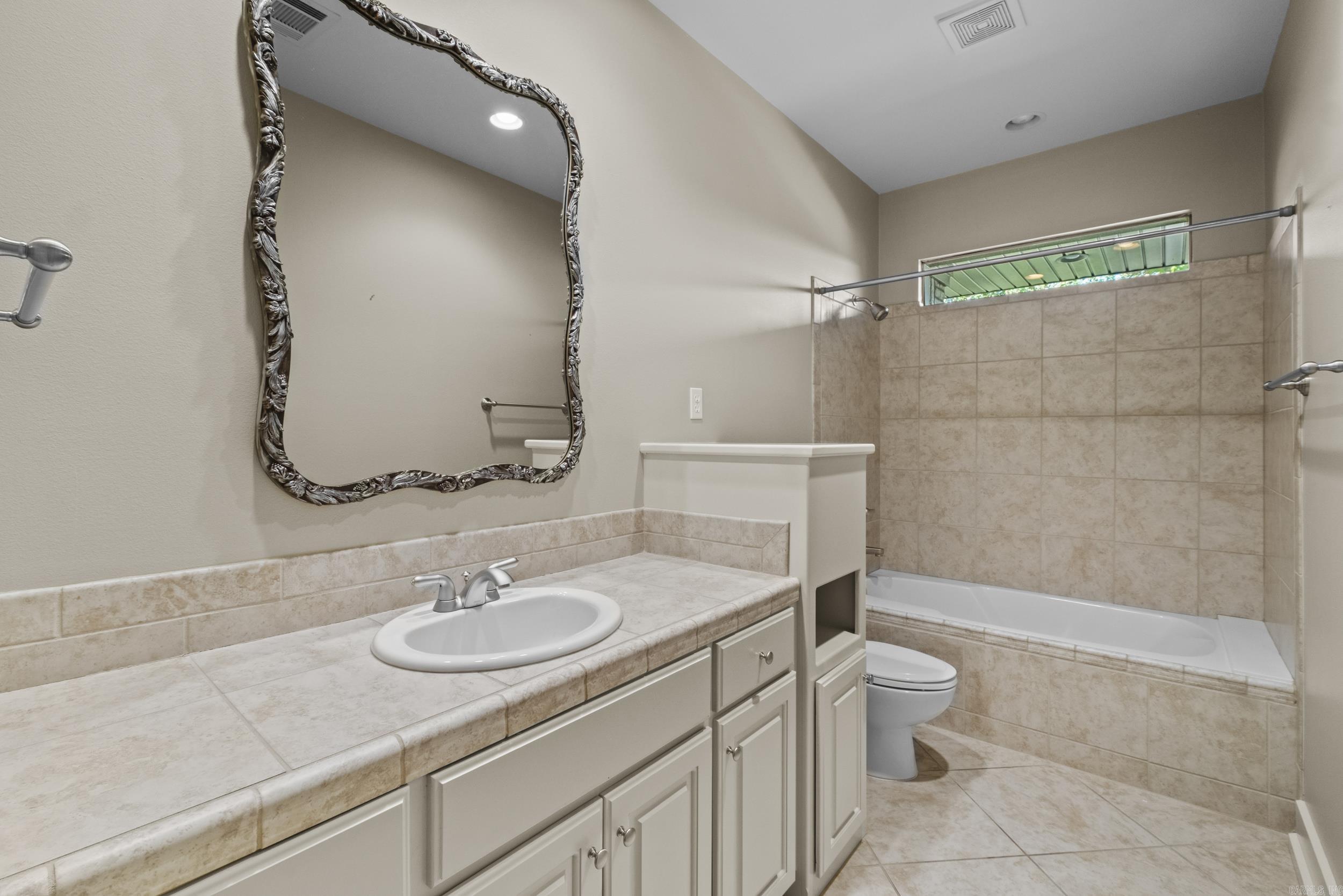 MILLERS CROSSING - Residential