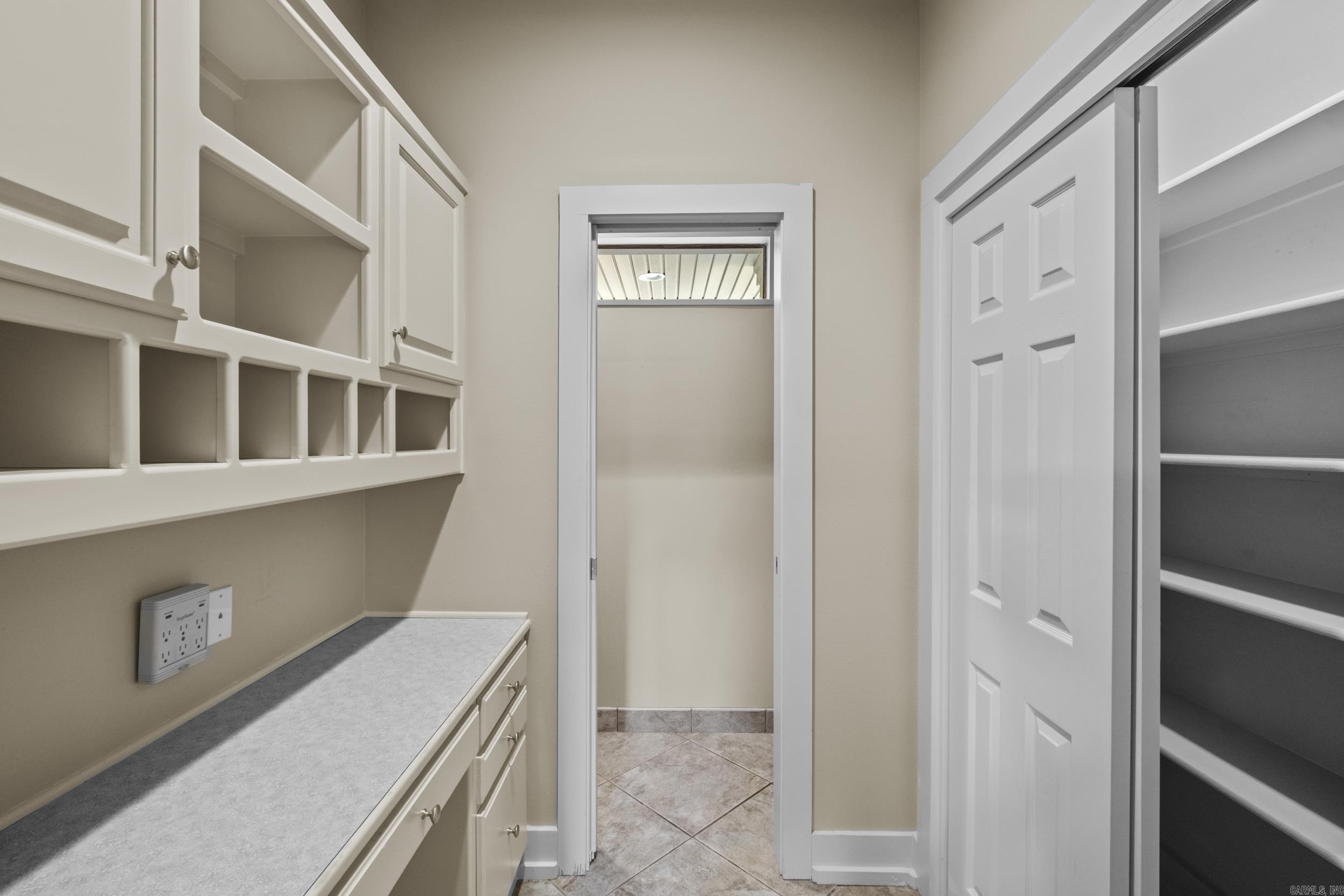 MILLERS CROSSING - Residential