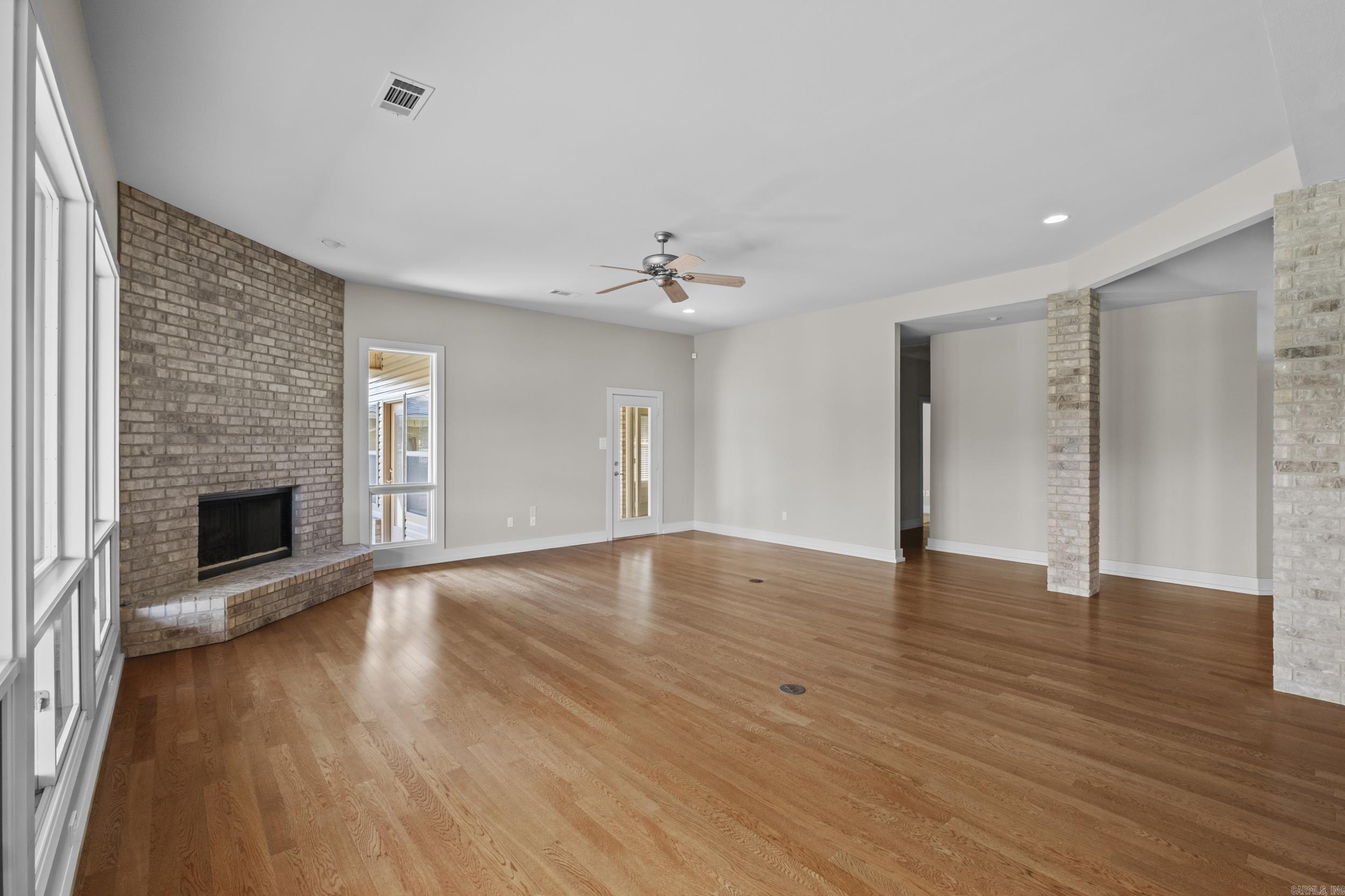 MILLERS CROSSING - Residential