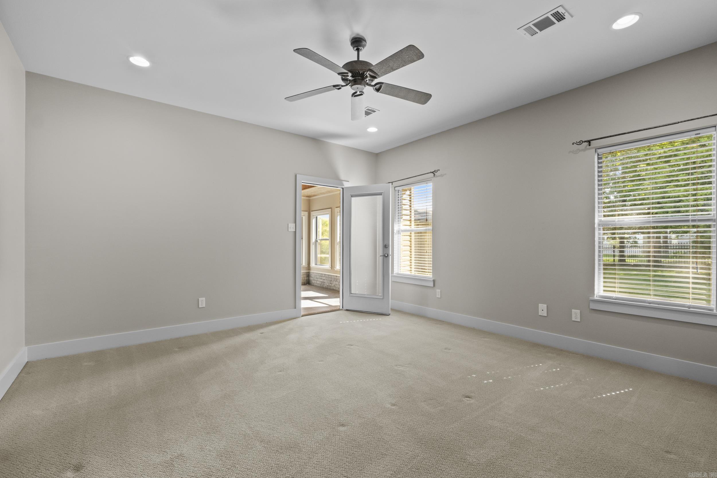 MILLERS CROSSING - Residential