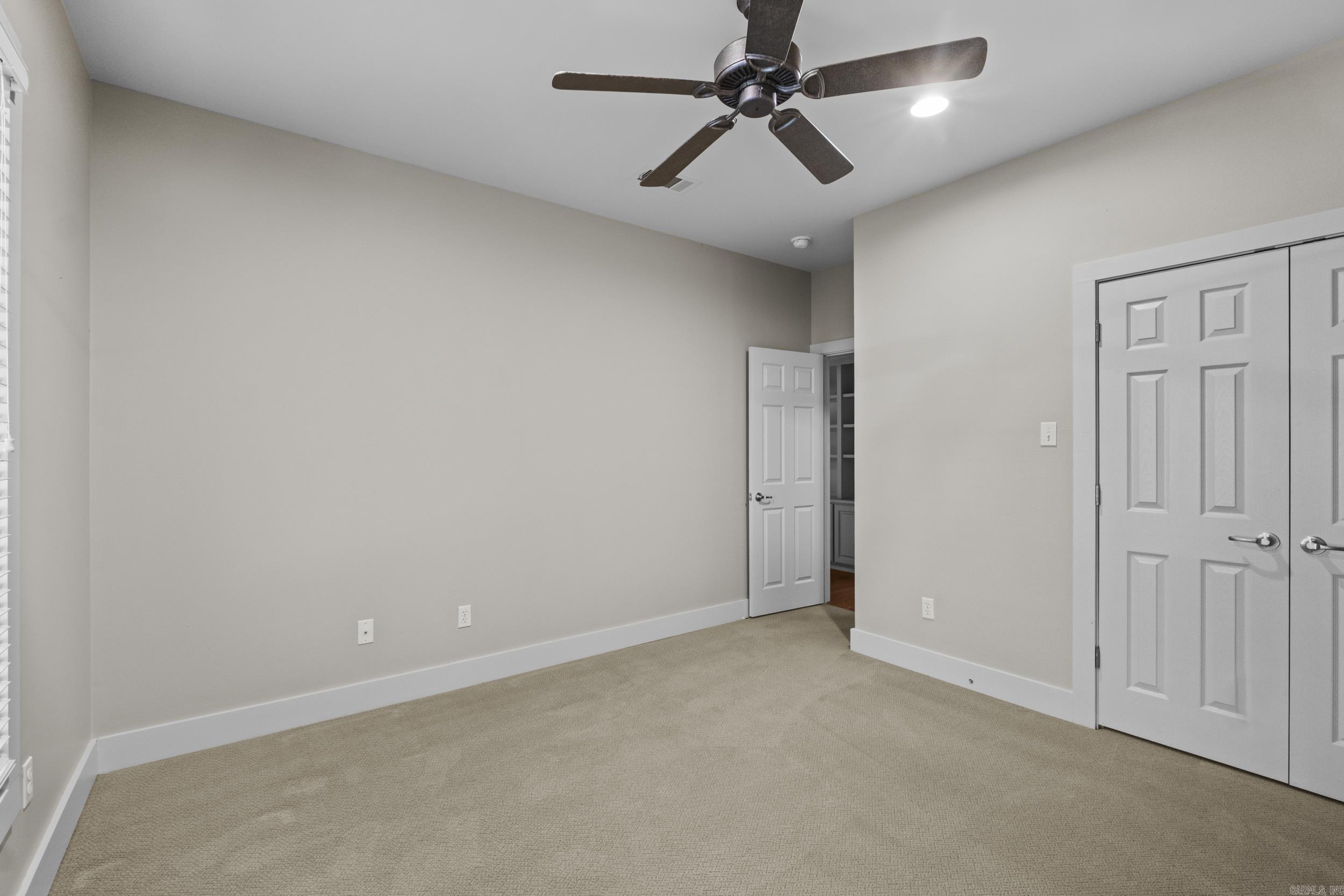 MILLERS CROSSING - Residential