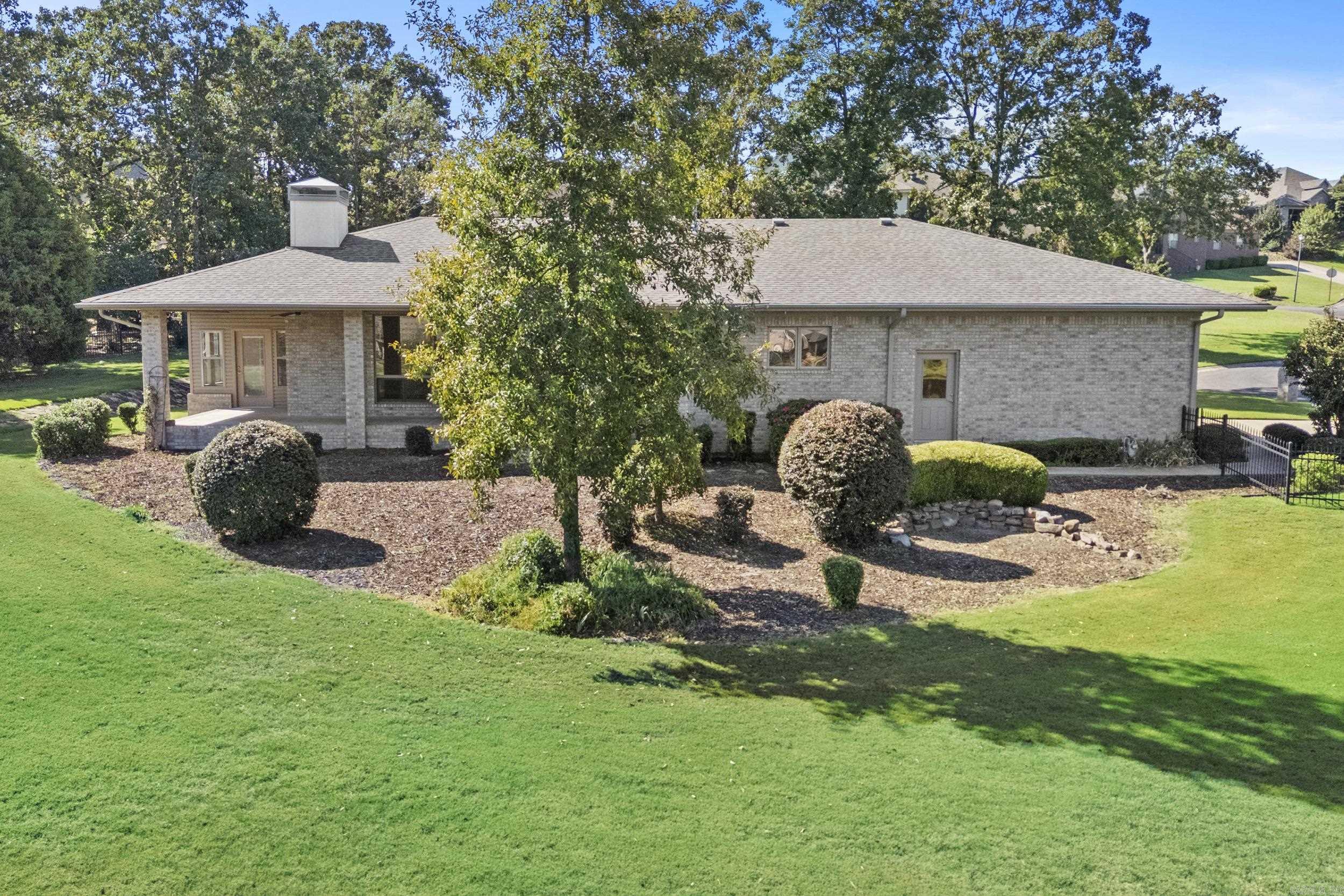 MILLERS CROSSING - Residential