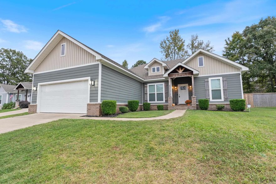 Move-In Ready in Highly Desirable Greenbrier Neighborhood! Welcome home to this beautiful 3 bedroom, 2-bath residence offering comfort, style, and convenience. Located in one of Greenbrierās most sought-after neighborhoods, this home features a spacious open floor plan, modern finishes, and plenty of natural light throughout. The kitchen is perfect for everyday living and entertaining, with ample counter space and storage. Enjoy relaxing evenings in the cozy living area or step outside to the private backyardāideal for gatherings or quiet weekends. This home has been well maintained and is truly move-in ready. Donāt miss your chance to make this exceptional property yoursāschedule your showing today!