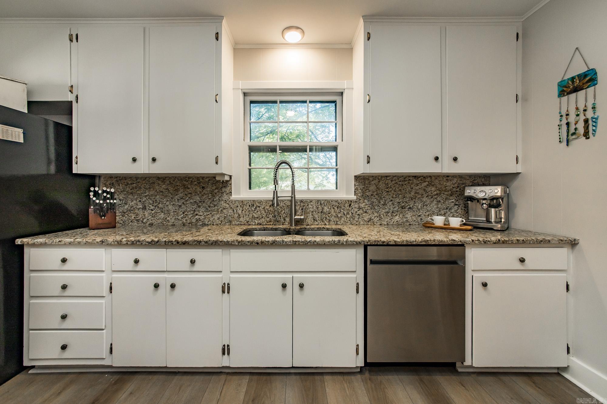 LEAWOOD HEIGHTS - Residential