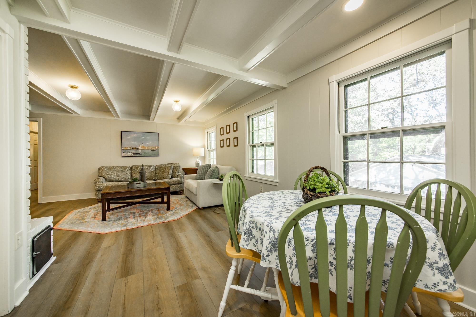 LEAWOOD HEIGHTS - Residential