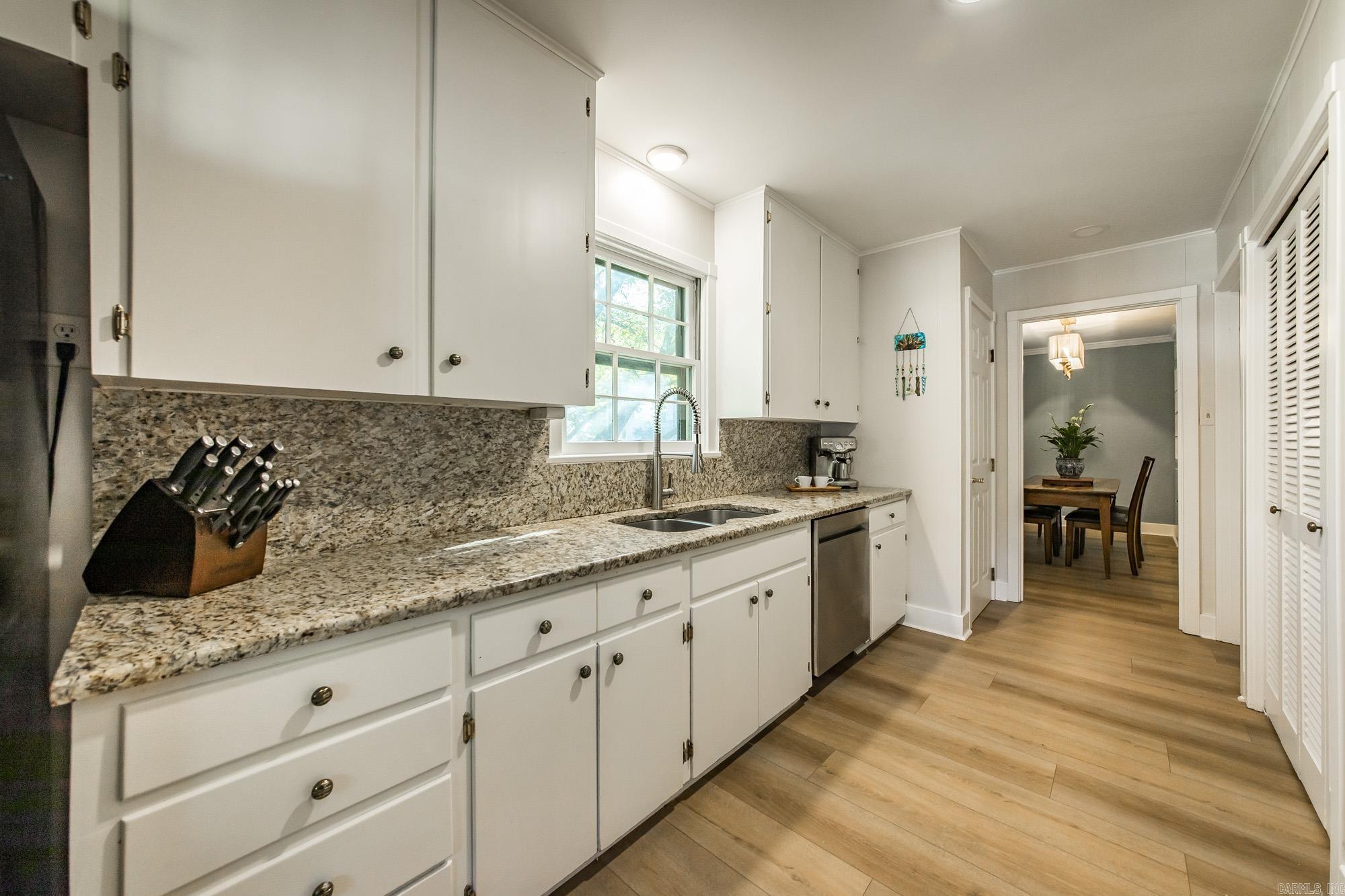 LEAWOOD HEIGHTS - Residential