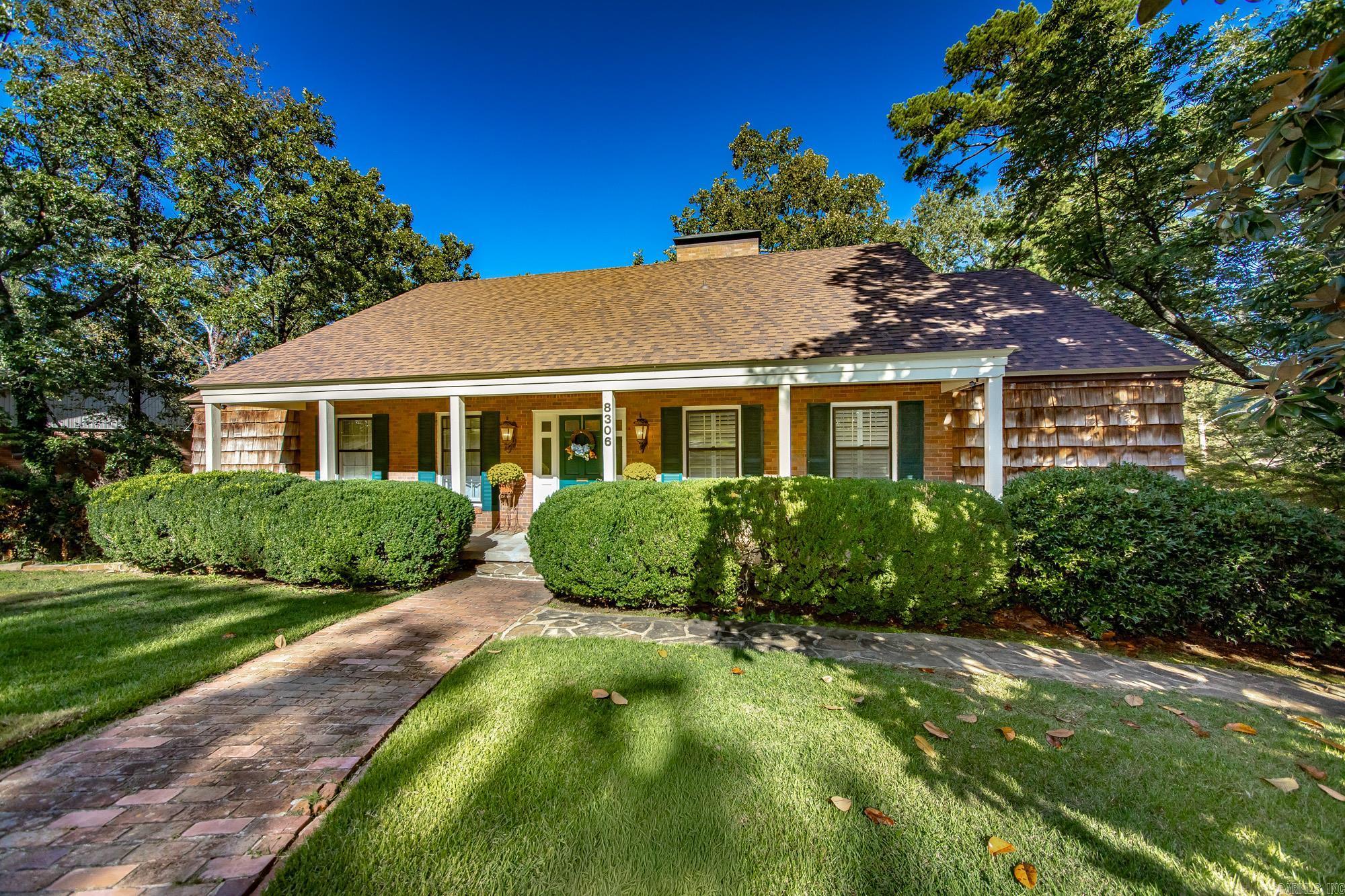 LEAWOOD HEIGHTS - Residential