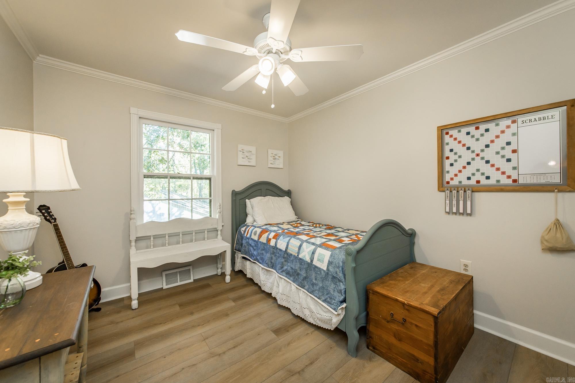 LEAWOOD HEIGHTS - Residential