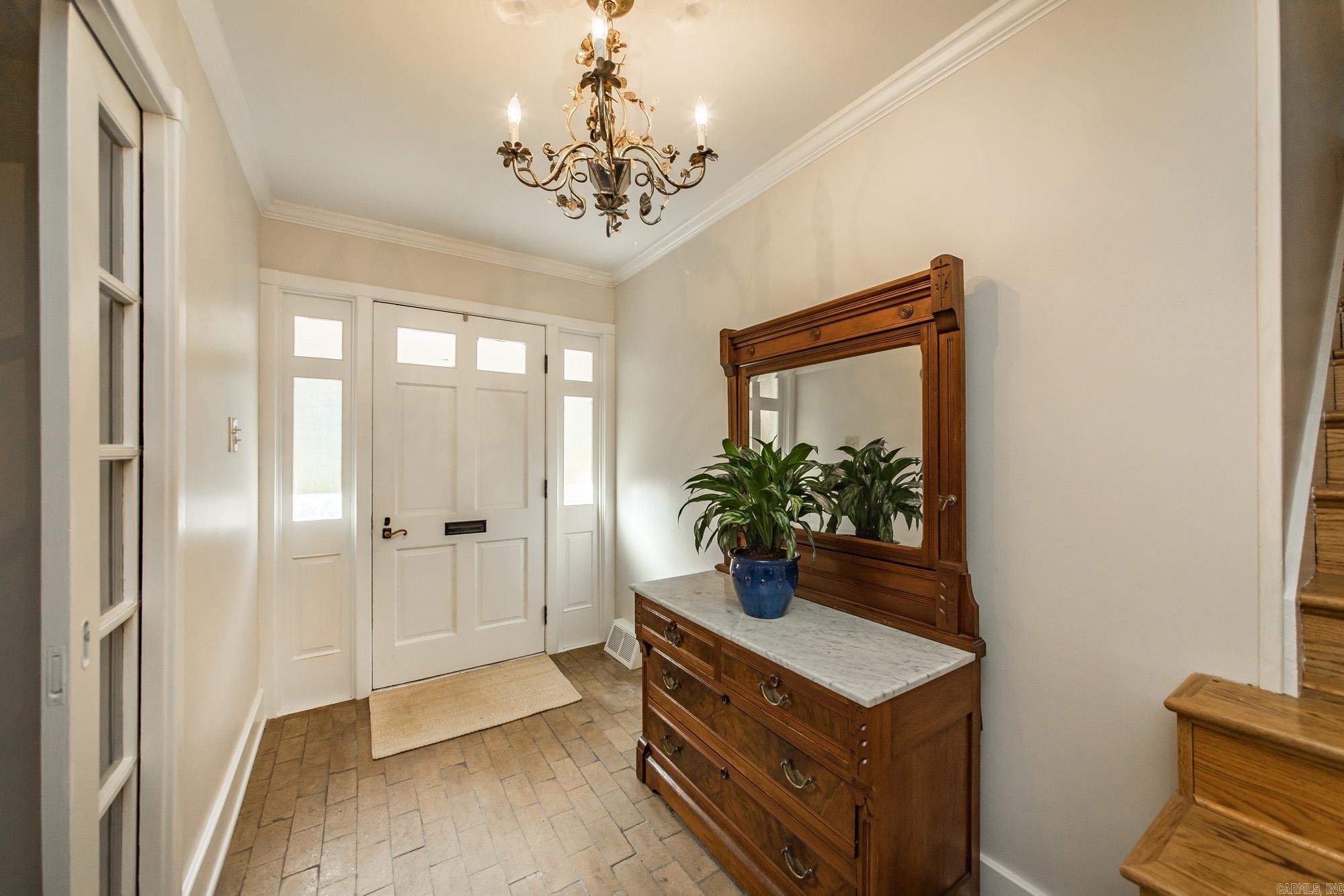 LEAWOOD HEIGHTS - Residential