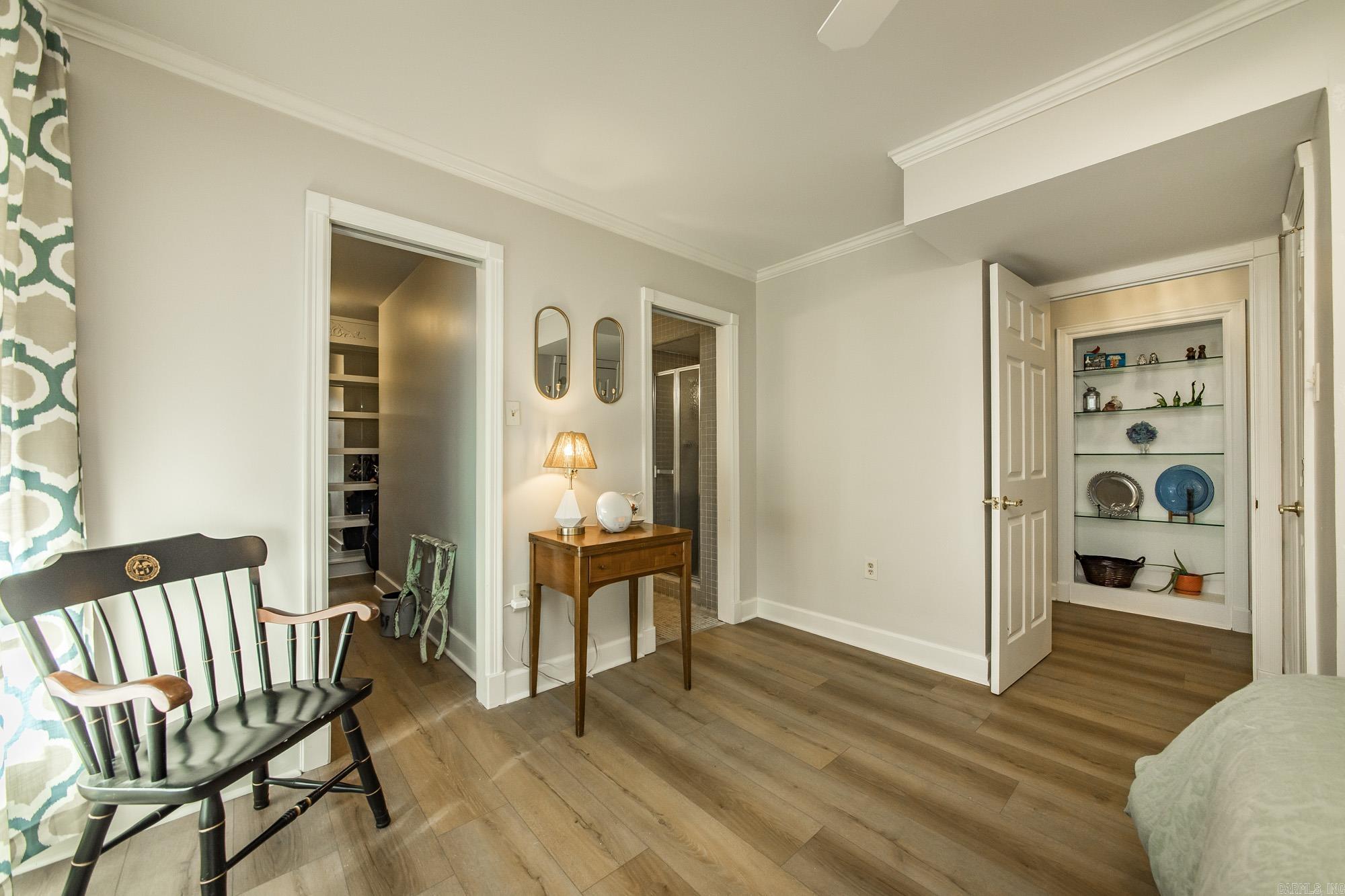 LEAWOOD HEIGHTS - Residential