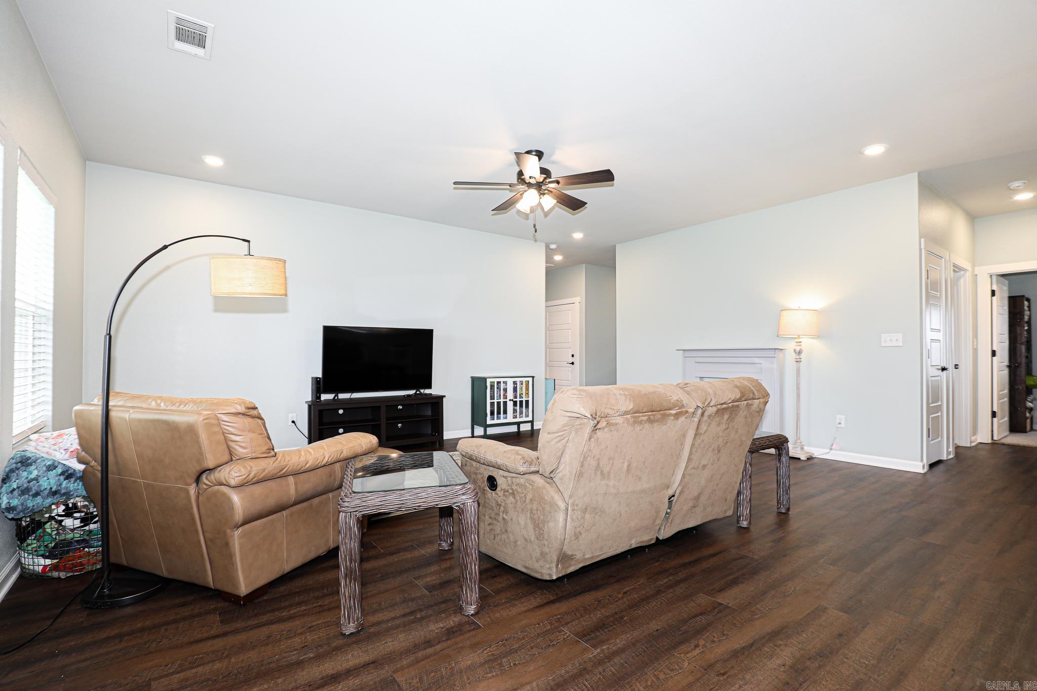 RICHLAND HILLS - Residential