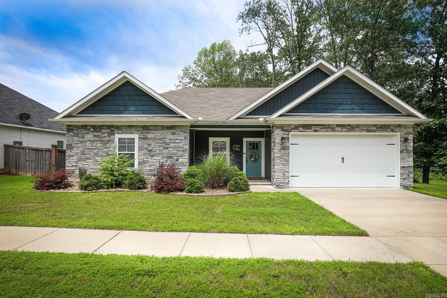 JUST LIKE NEW!!  Immaculately kept Richland Hills home with tons of great space!  This one has a wonderful 3br/2ba open floor plan!  Spacious kitchen with beautiful leathered granite countertops and lots of cabinet/storage space! Primary bedroom is a homeowner's dream with a HUGE walk-in closet, an amazing bath with tiled shower (with rain & regular shower heads) and a double vanity! The 2nd bath also features double vanities! The separate laundry room has plenty of storage! Out back, there is a nice covered patio overlooking the 'nearly' private fully-fenced backyard!  This one is a must-see!  Schedule your appointment TODAY!