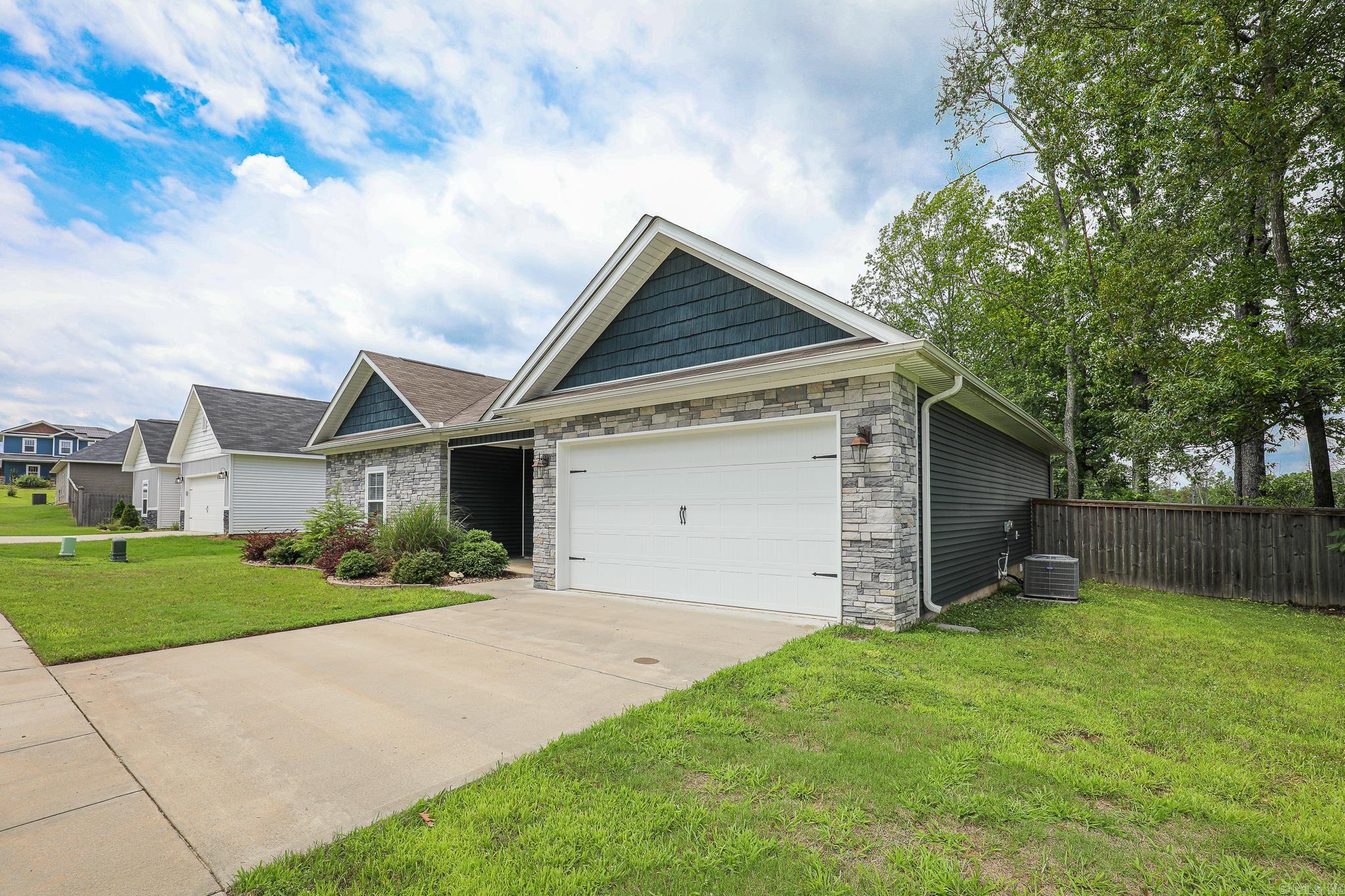 RICHLAND HILLS - Residential