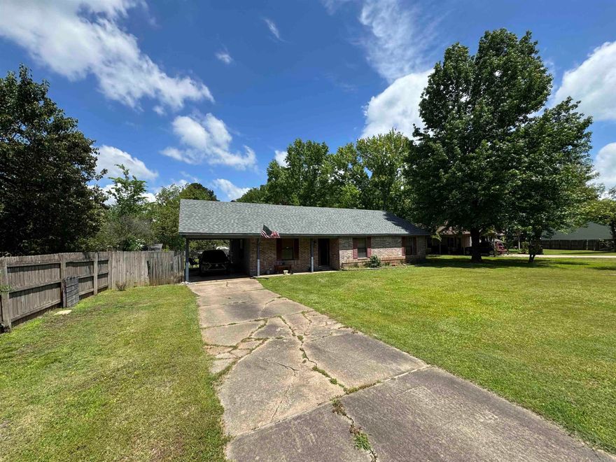 Great location in Ward AR not far from the interstate but far enough for peace and quiet! 3 bedrooms and 2 baths. Large living space open to the dining and kitchen area. Nice size utility room and roomy hall bath. No seller property disclosure. AGENTS SEE REMARKS.