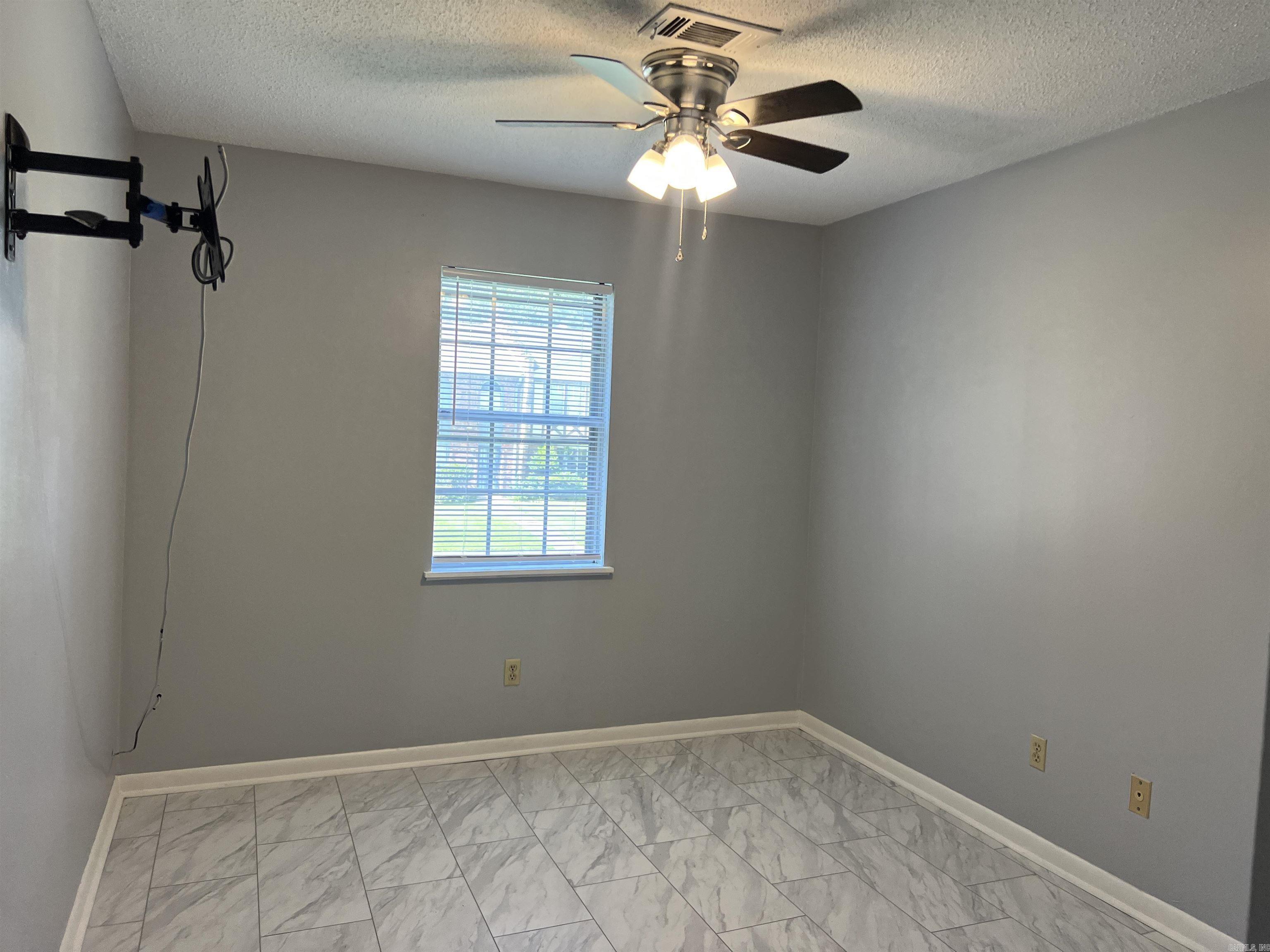 GREENBRIAR HORZ PROP REGIME - Residential