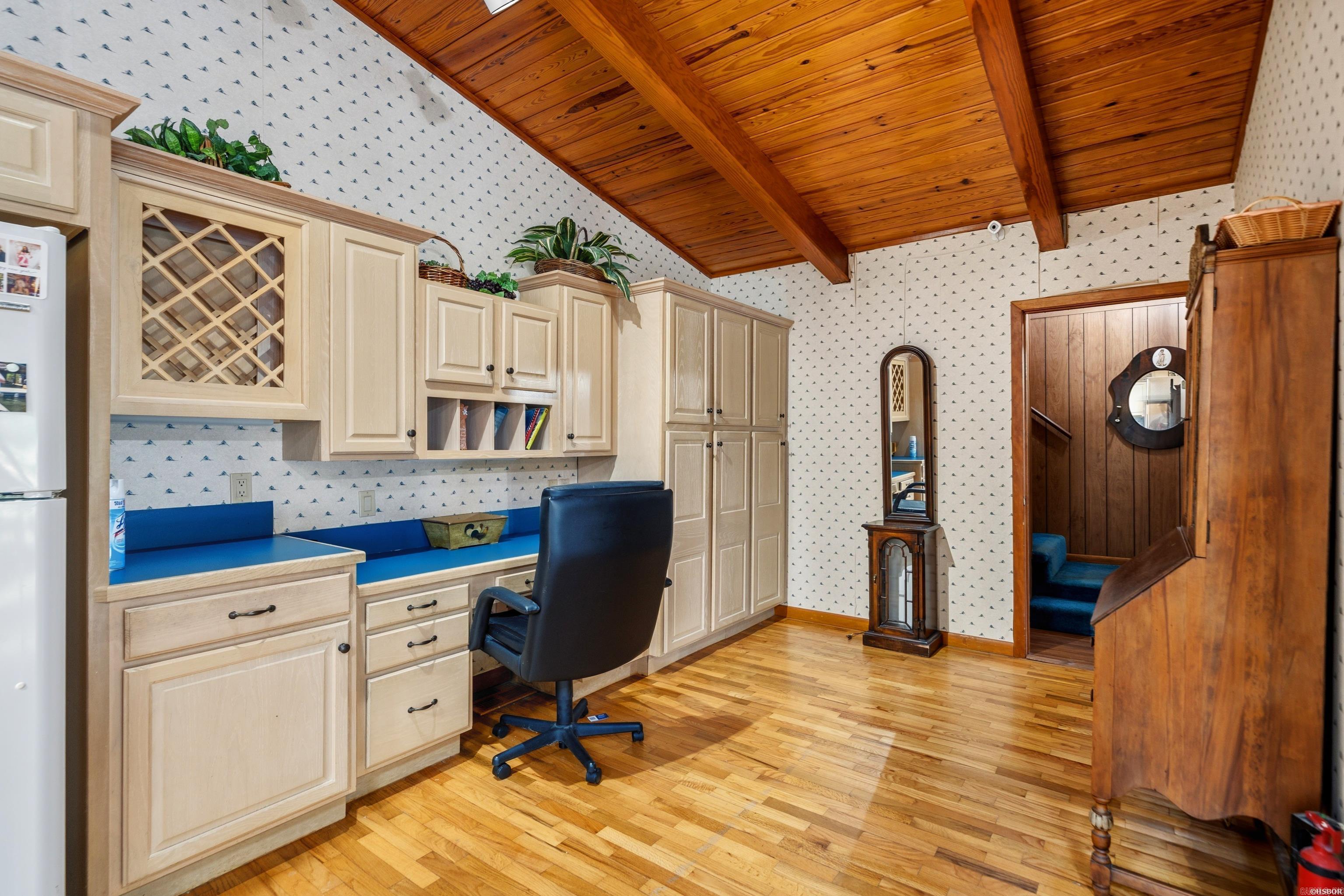 LAKECREST - Residential