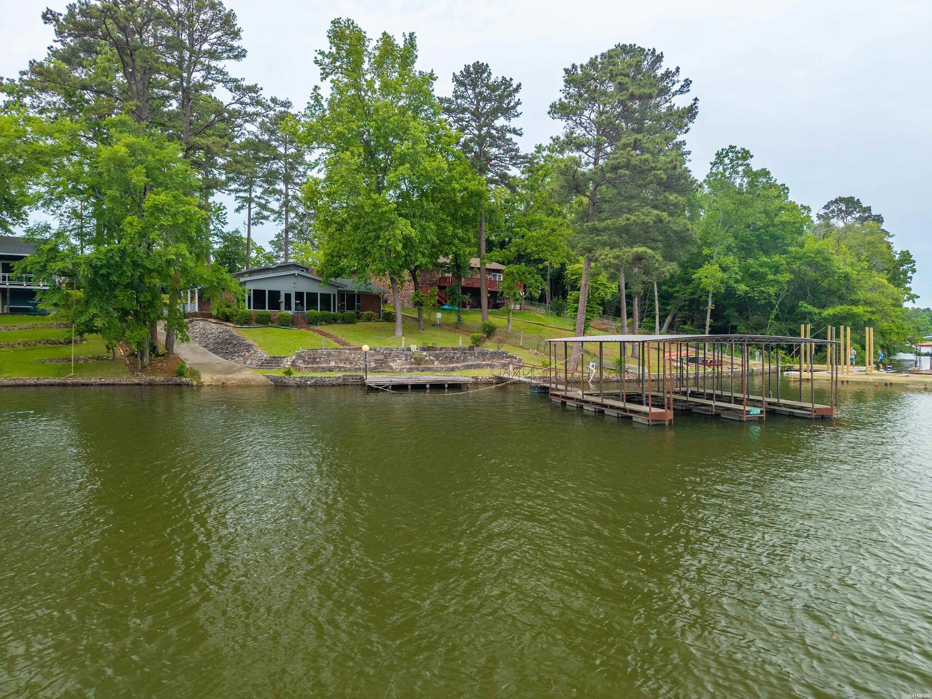 LAKECREST - Residential
