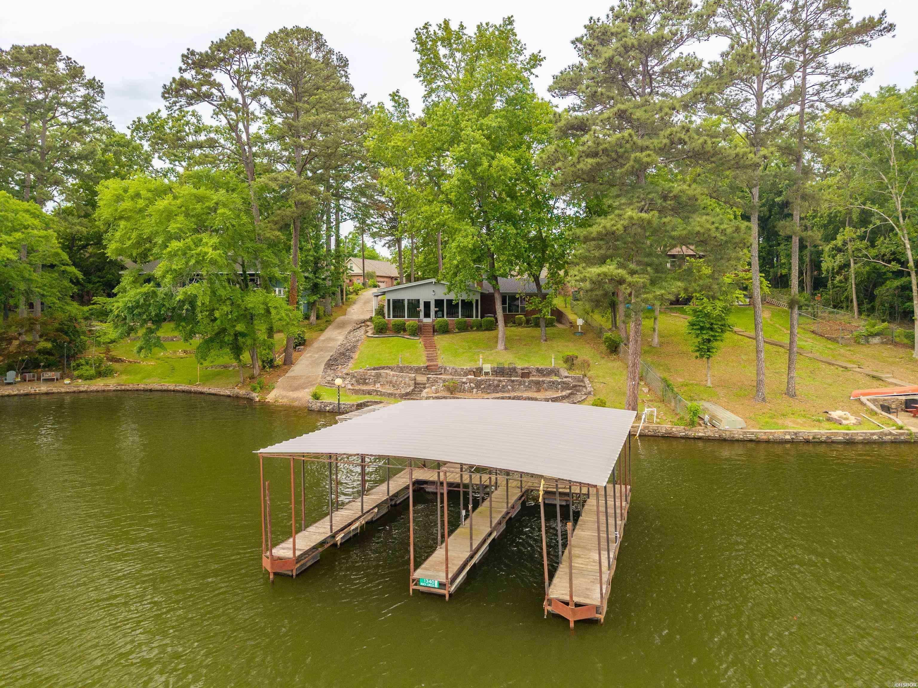 LAKECREST - Residential