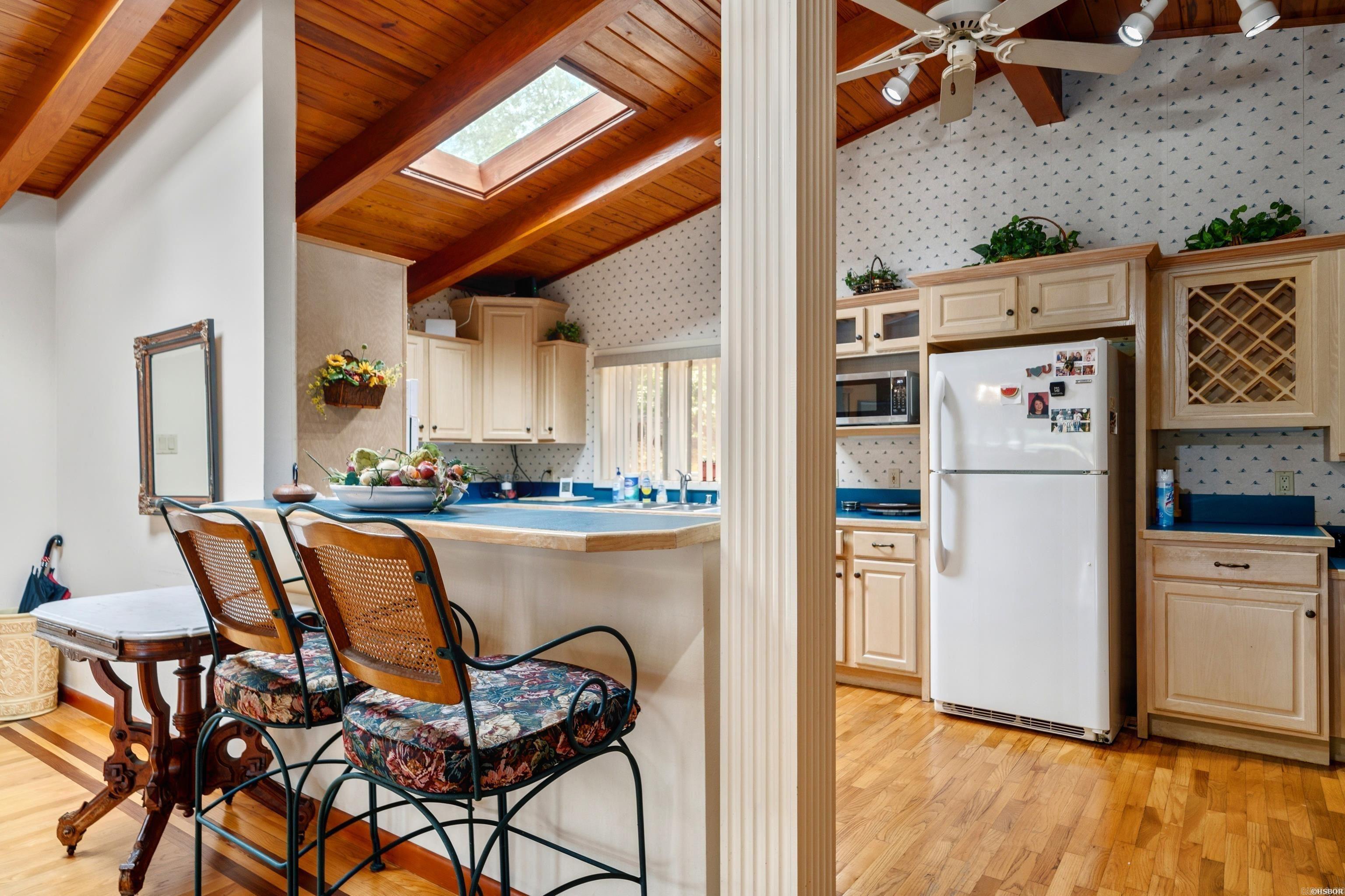 LAKECREST - Residential