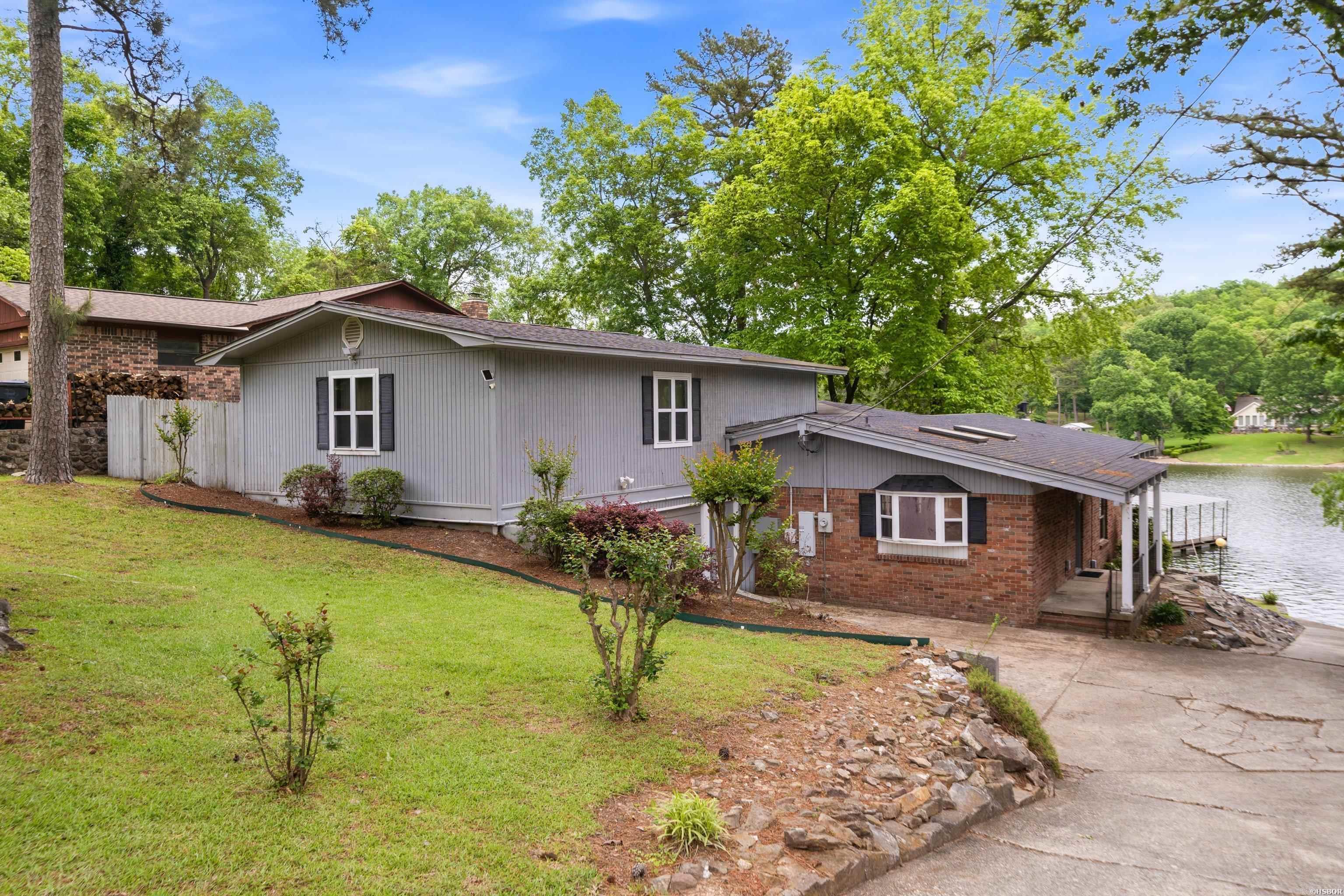 LAKECREST - Residential