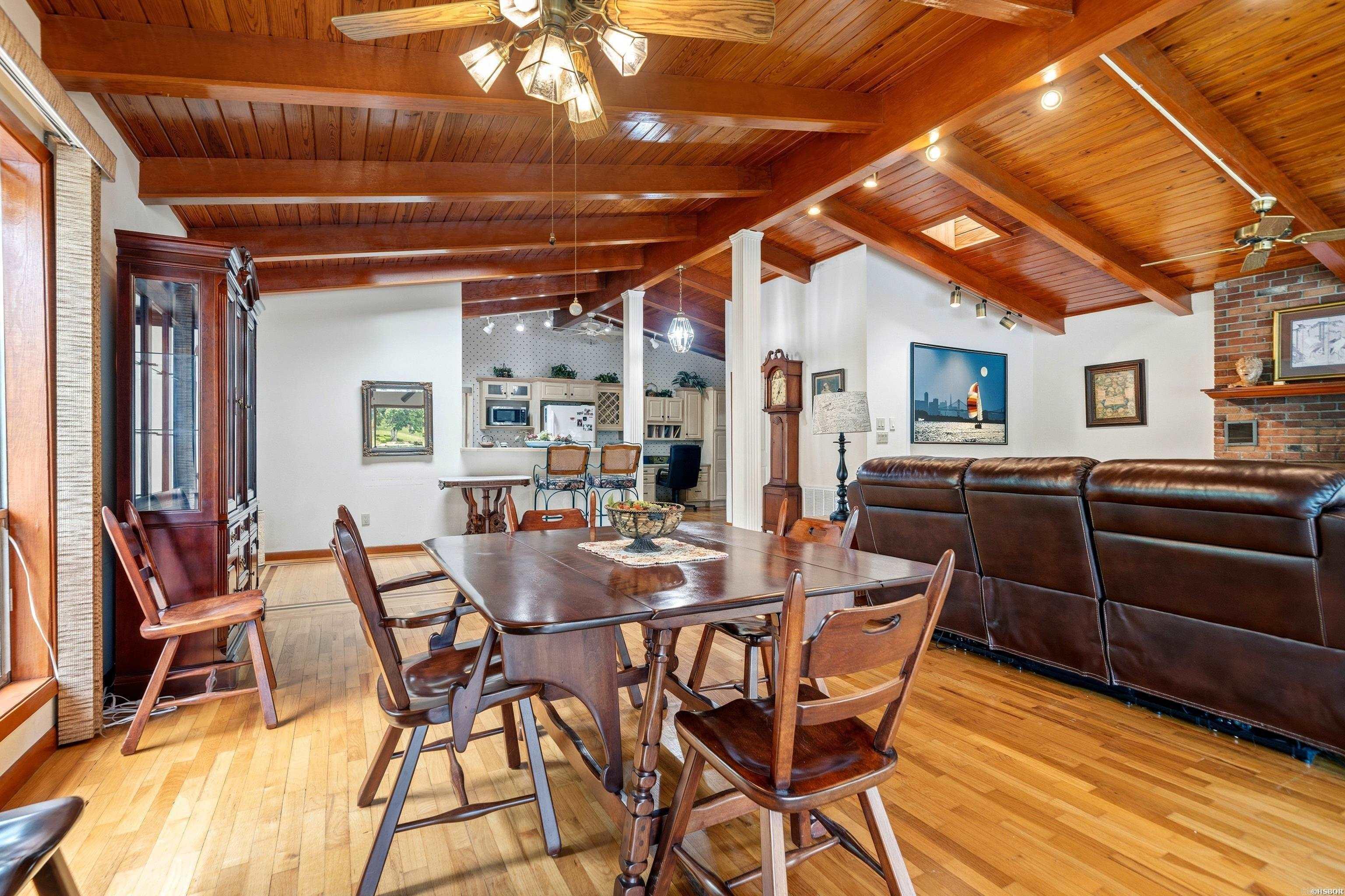 LAKECREST - Residential