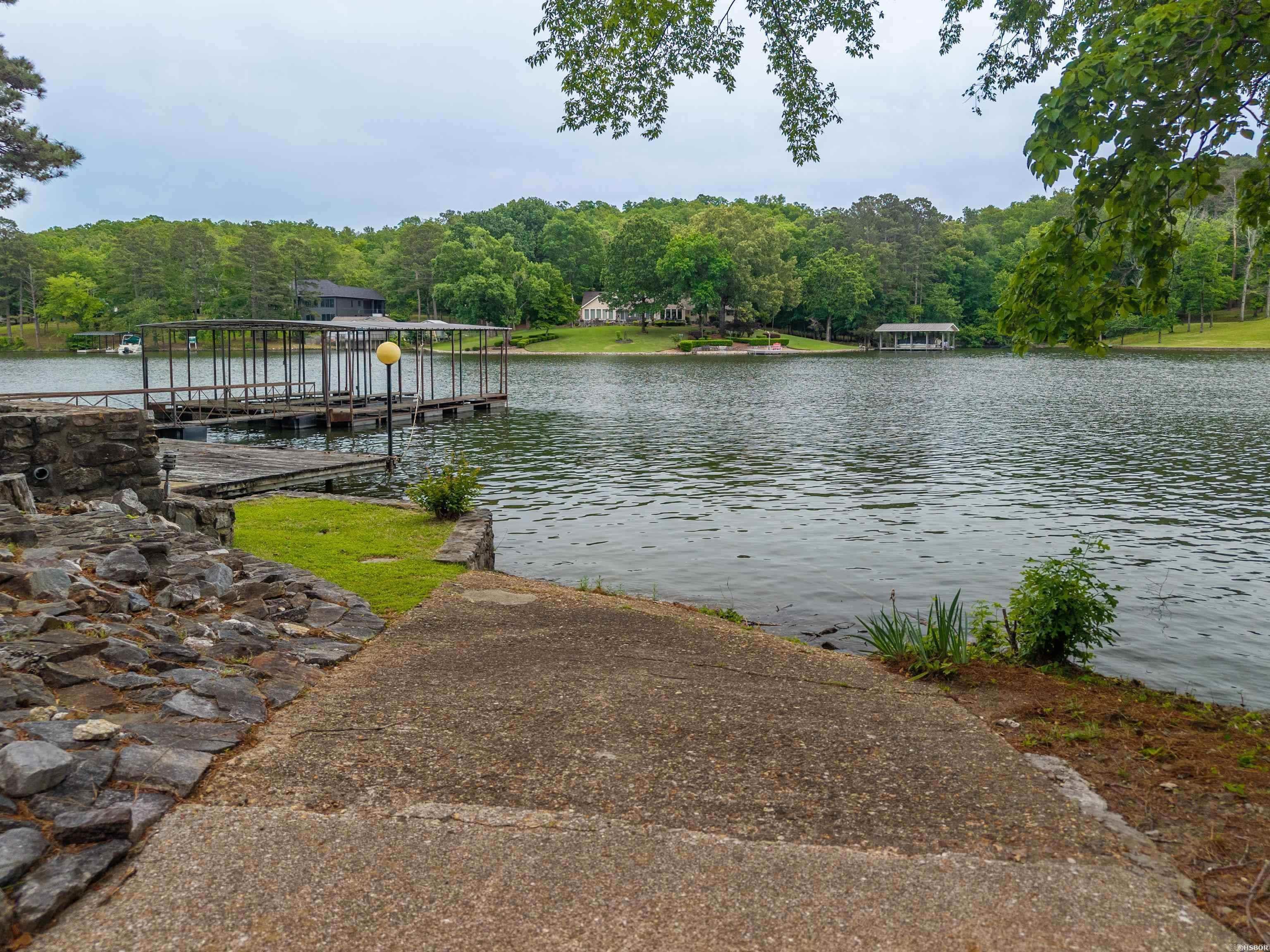 LAKECREST - Residential