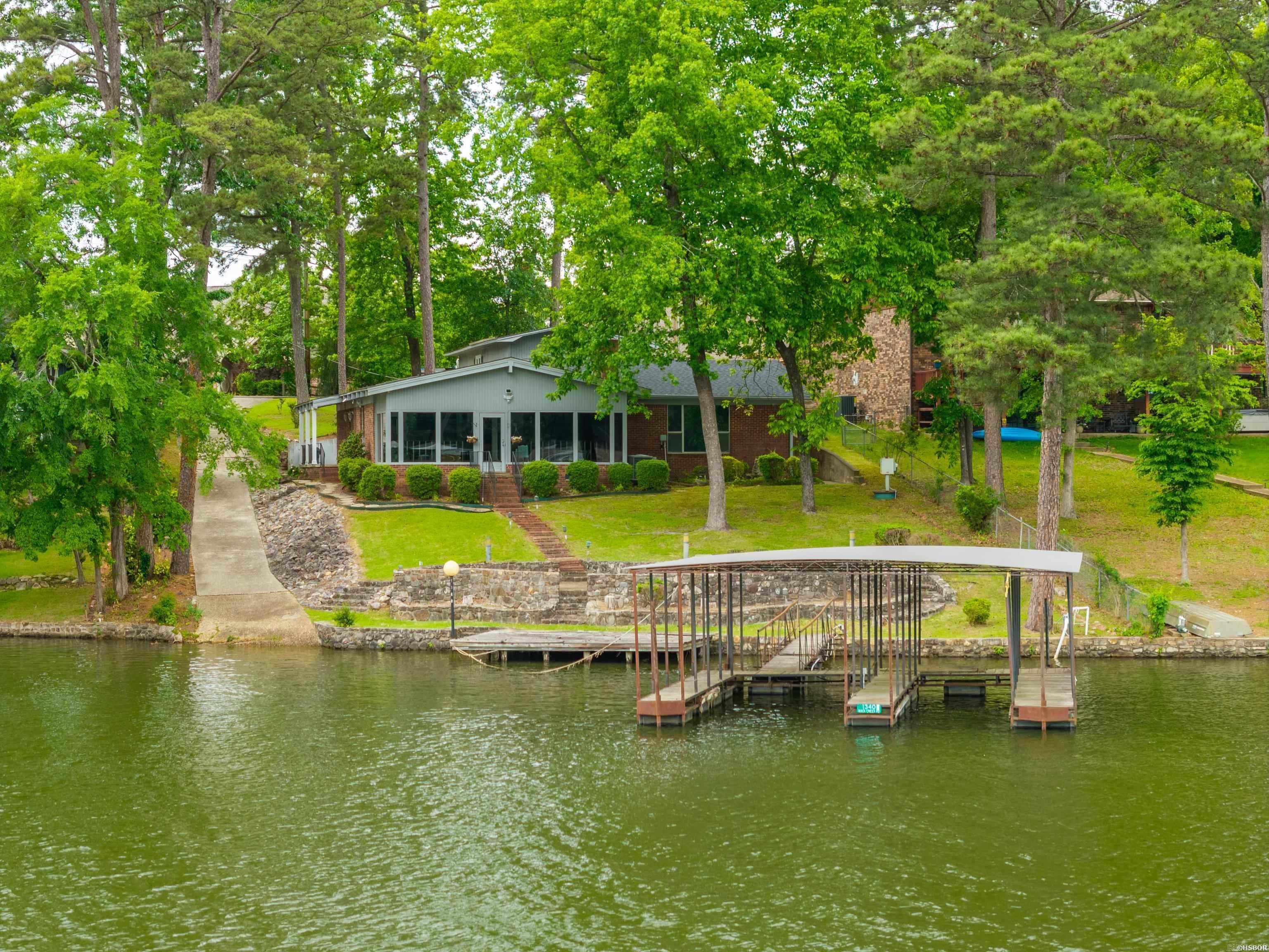 LAKECREST - Residential
