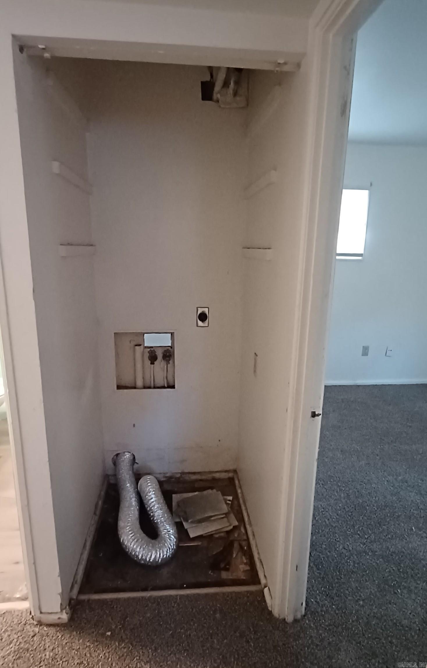 MEADOWCLIFF - Residential