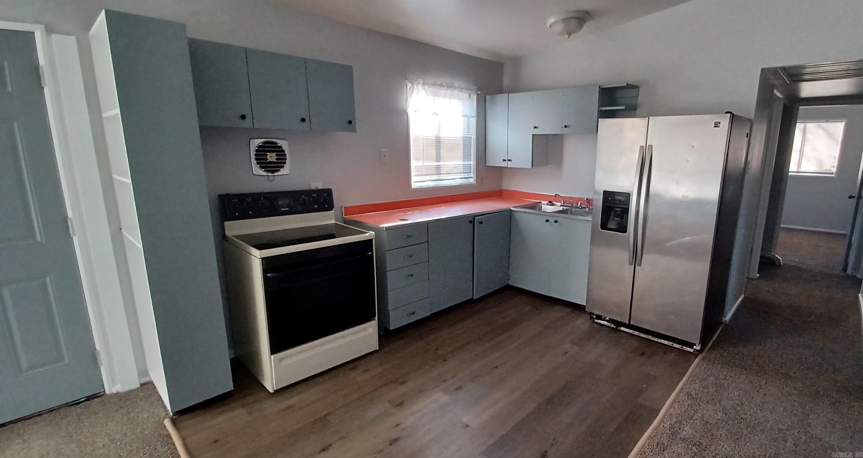 MEADOWCLIFF - Residential