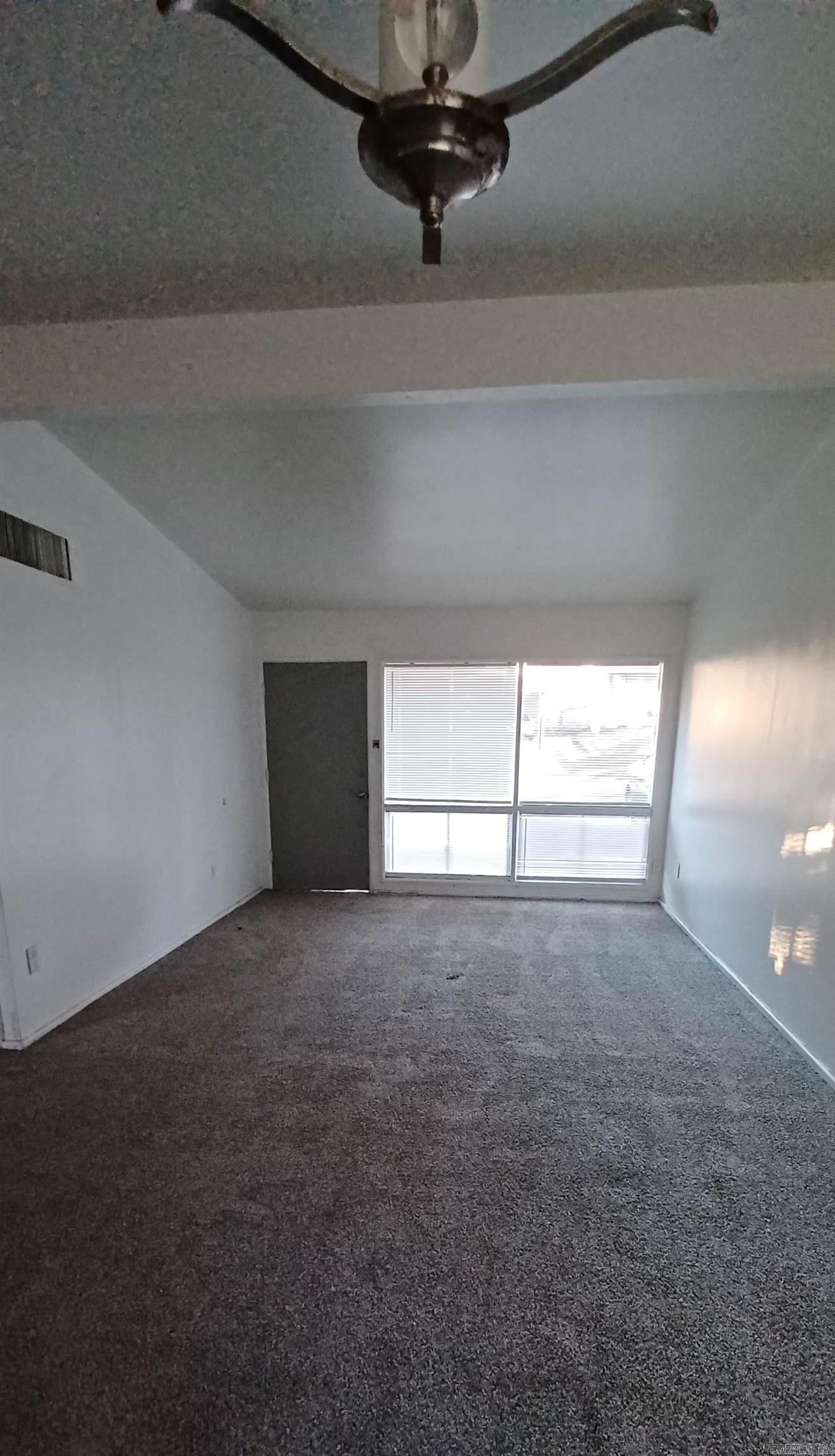 MEADOWCLIFF - Residential