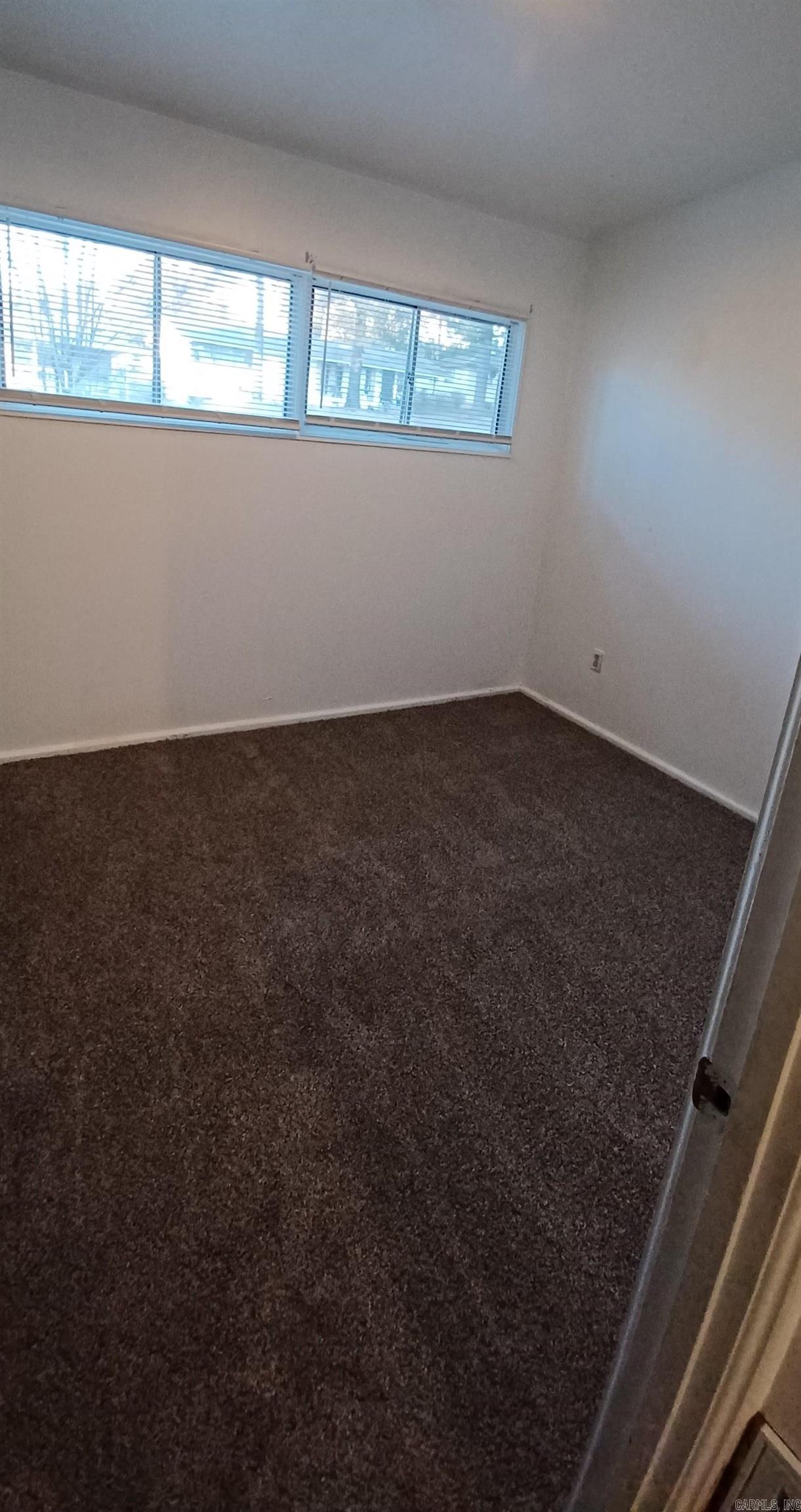 MEADOWCLIFF - Residential