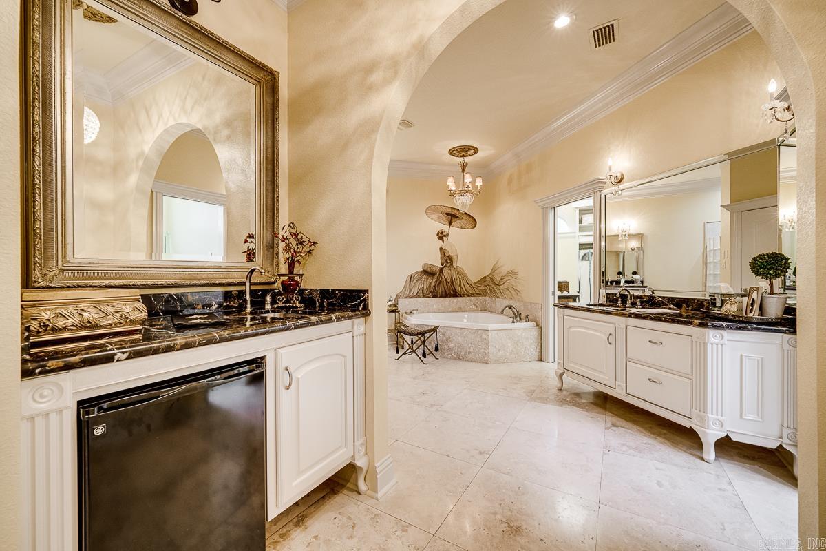 CENTENNIAL VALLEY - Residential