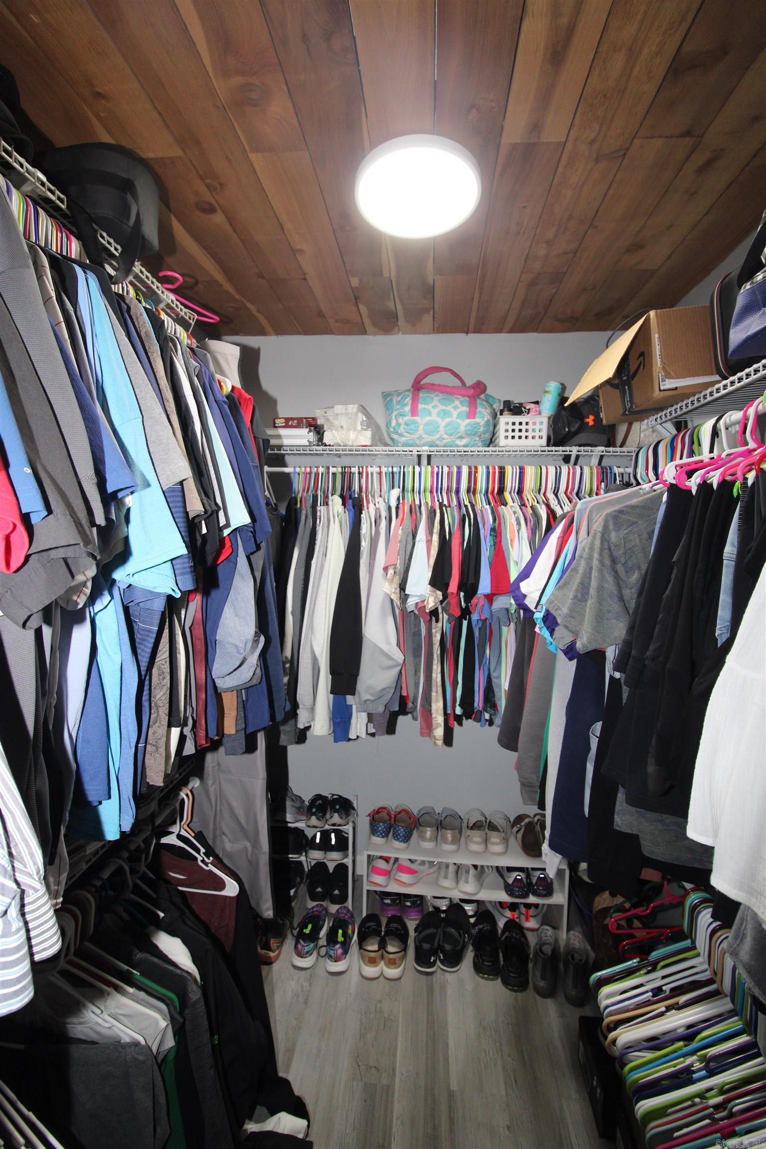 PINEWOODS - Residential