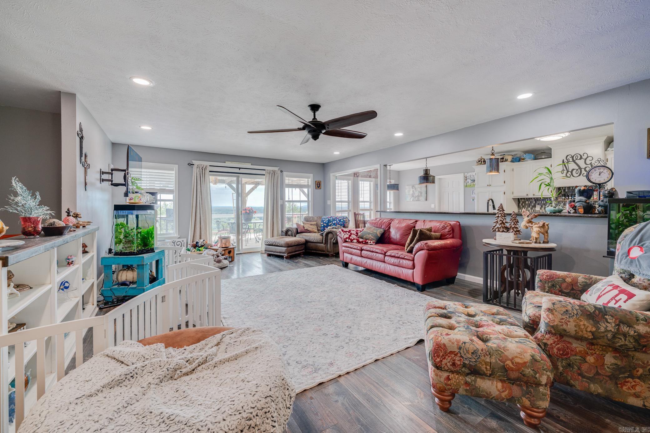 Eagle Nest - Residential