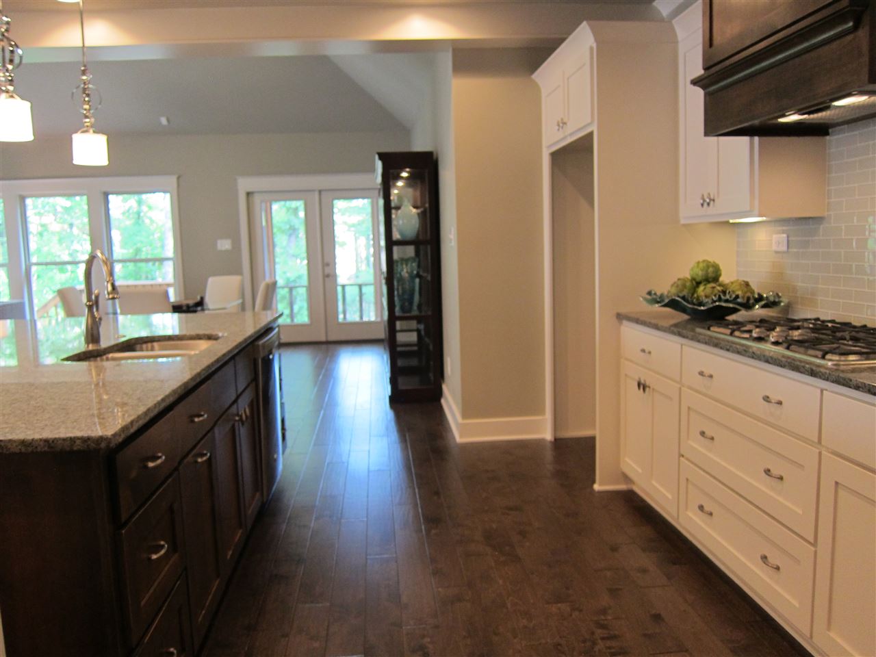 WOODLANDS EDGE - Residential