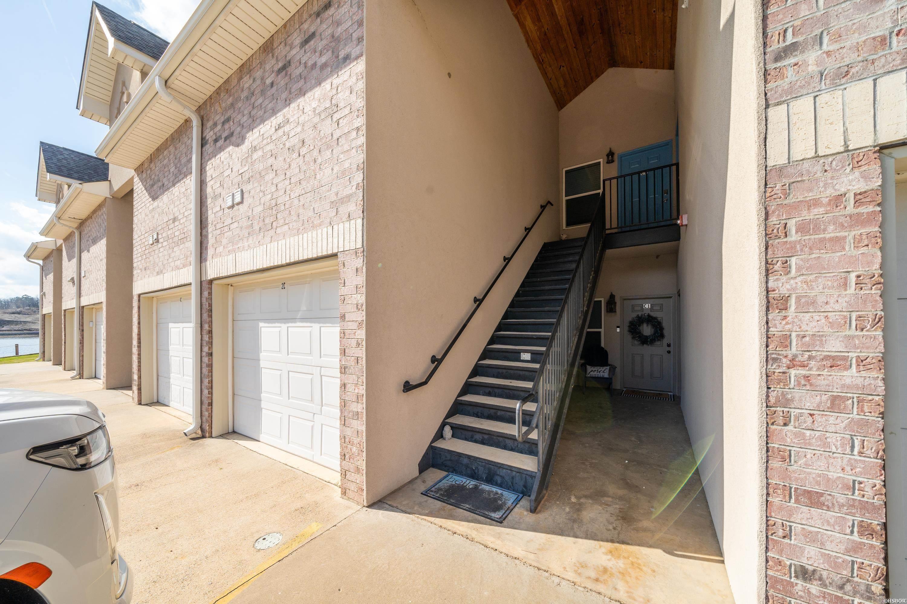 GRAND POINTE VIEW HPR - Residential