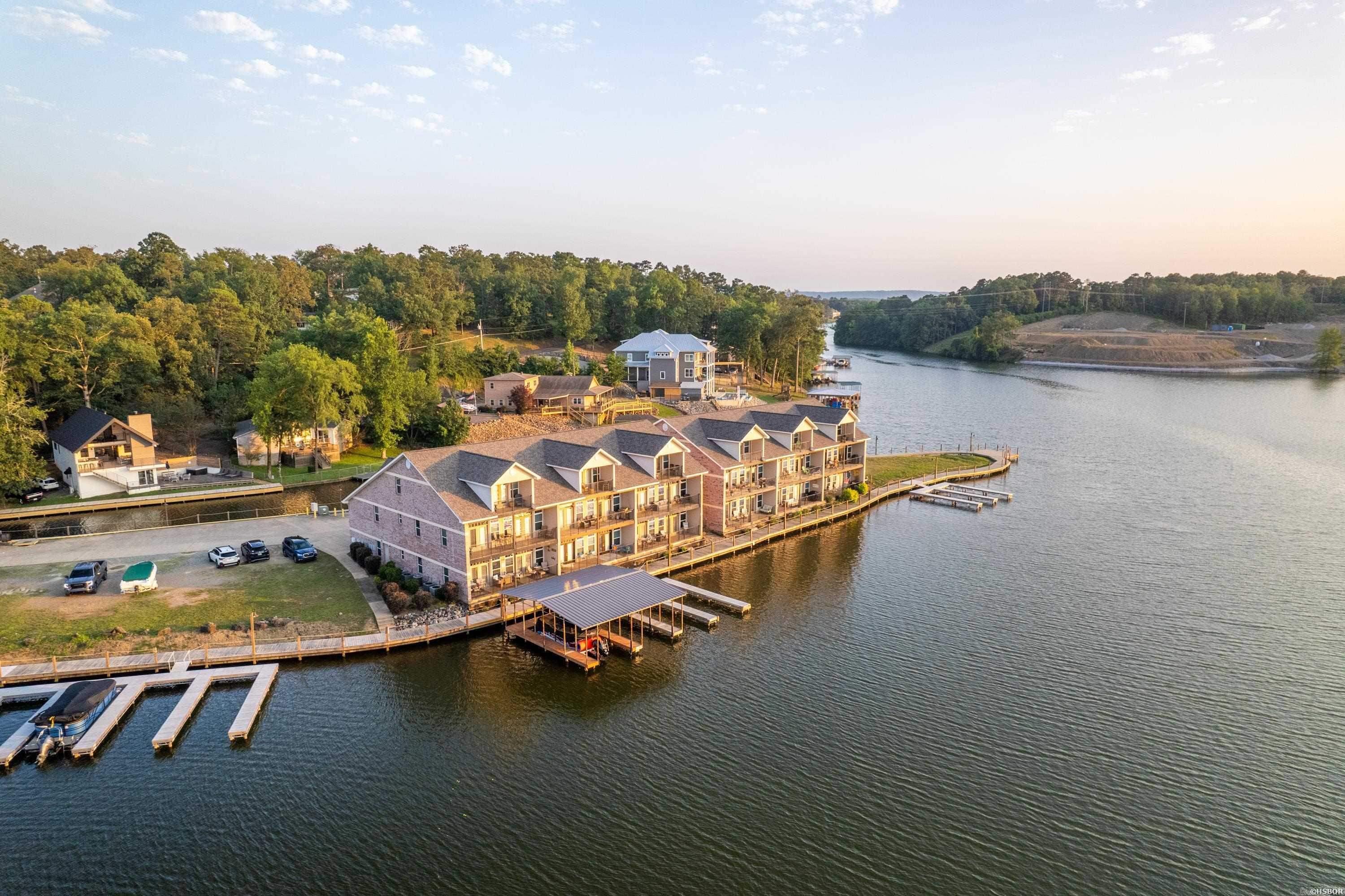 GRAND POINTE VIEW HPR - Residential