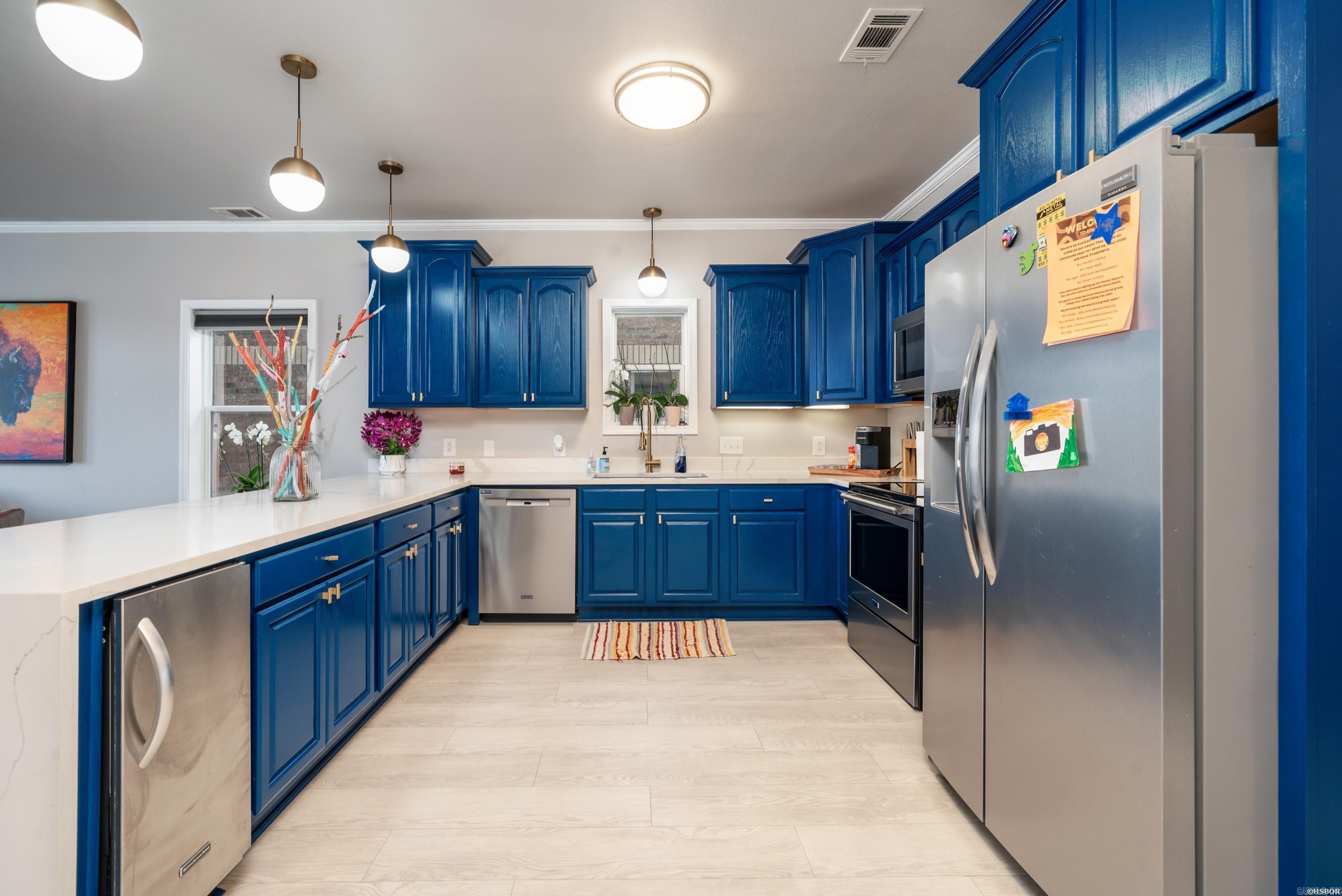 GRAND POINTE VIEW HPR - Residential