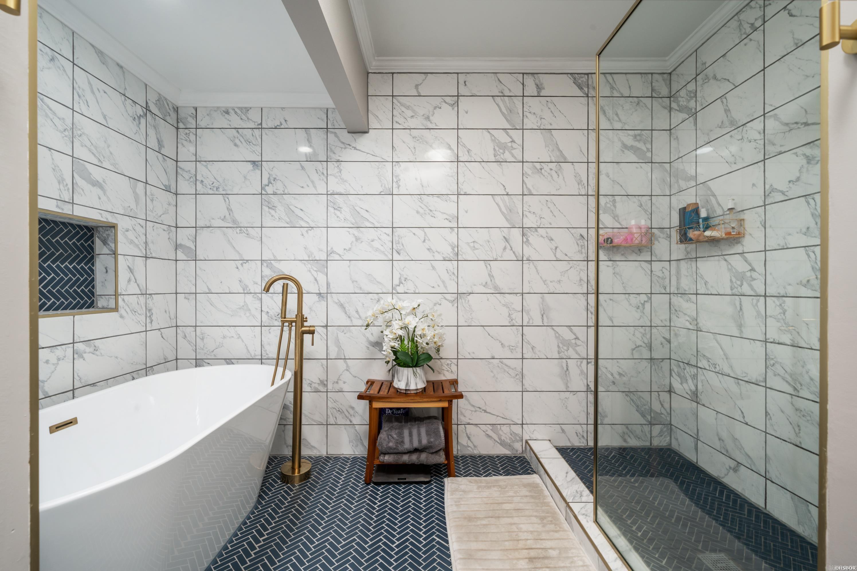 GRAND POINTE VIEW HPR - Residential